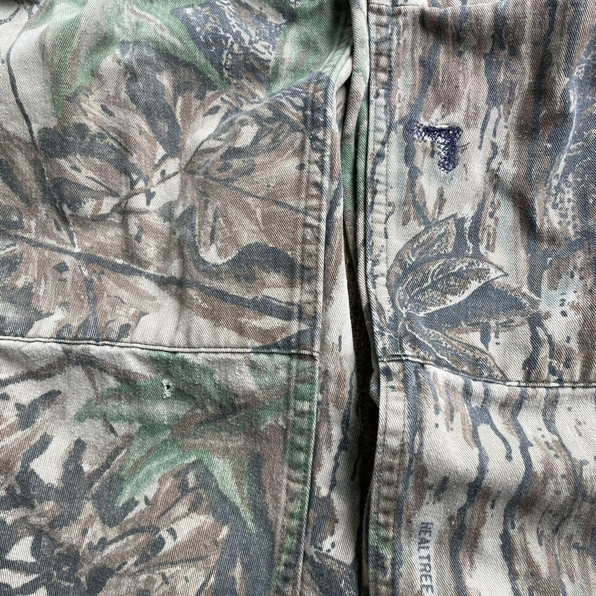 Realtree Vintage Rattlers Brand RealTree Camo Cargo Pants Mens 33x29 Size US 33 - 7 Thumbnail