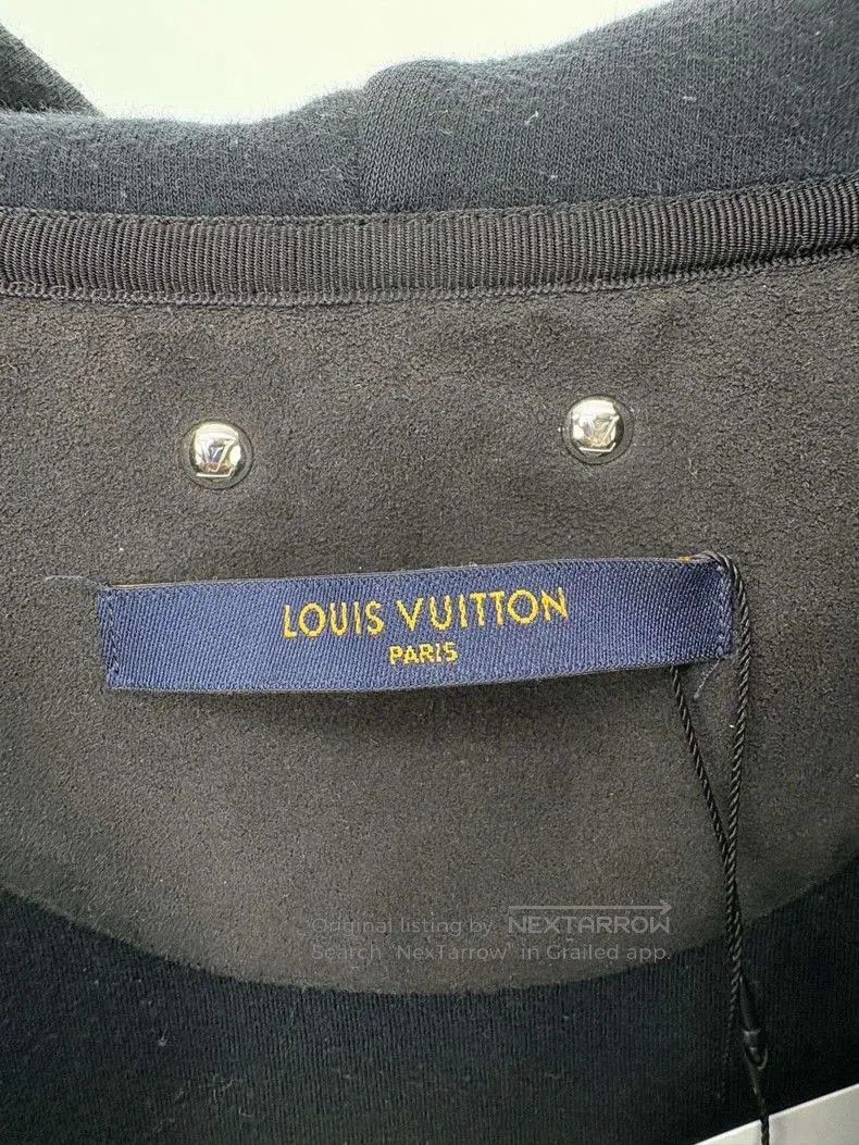 Louis Vuitton Louis Vuitton LV Small Logo Zip Jacket. Size US S / EU 44-46 / 1 - 3 Thumbnail