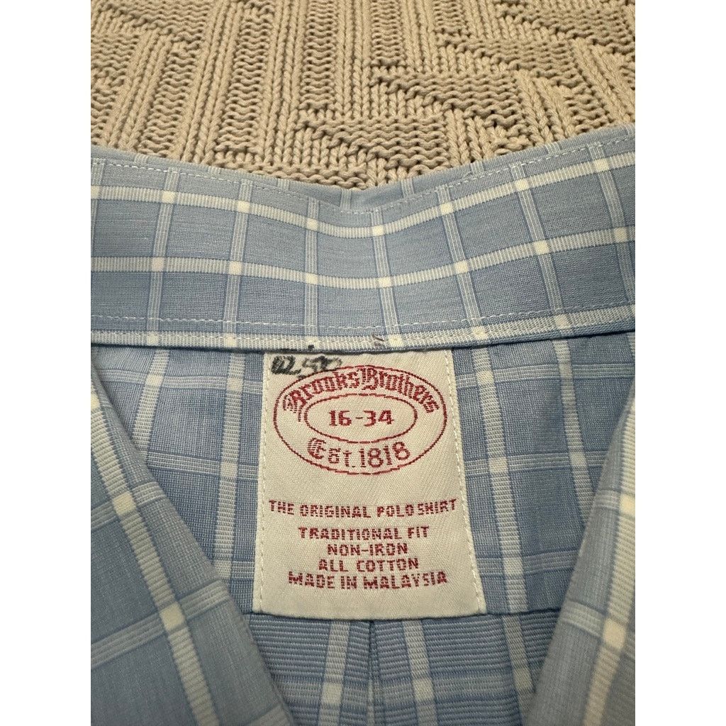 Brooks Brothers Brooks Brothers blue plaid traditional fit button down Size US L / EU 52-54 / 3 - 4 Thumbnail