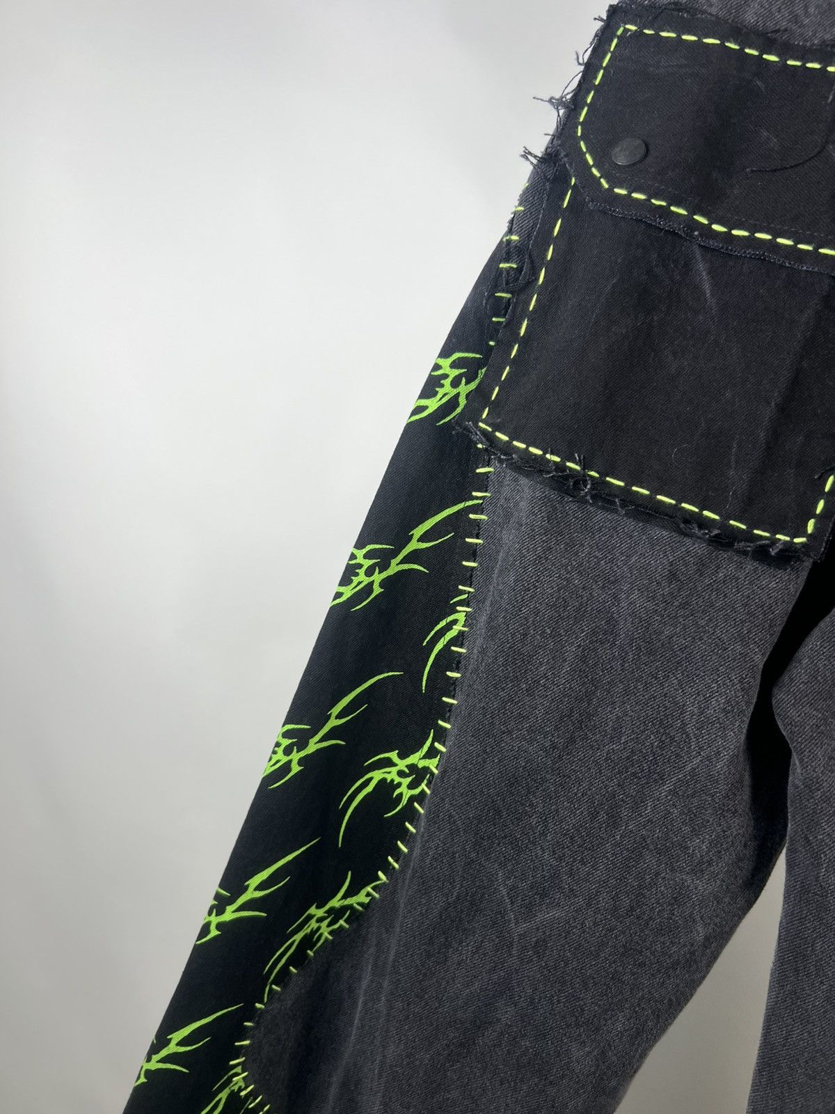 Levi's 1OF1 uncycled levis neon printed baggy fit denim Size US 30 / EU 46 - 9 Thumbnail