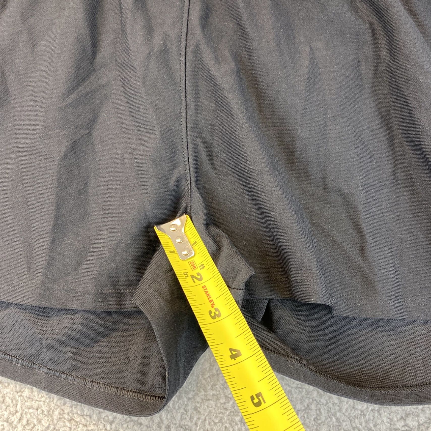Under Armour Under Armour Women's Black Running Active Shorts L Large / 45-23 Athletic Waist L | Activewear Running & Jogging Womens Size 36" / US 14 / IT 50 - 4 Thumbnail