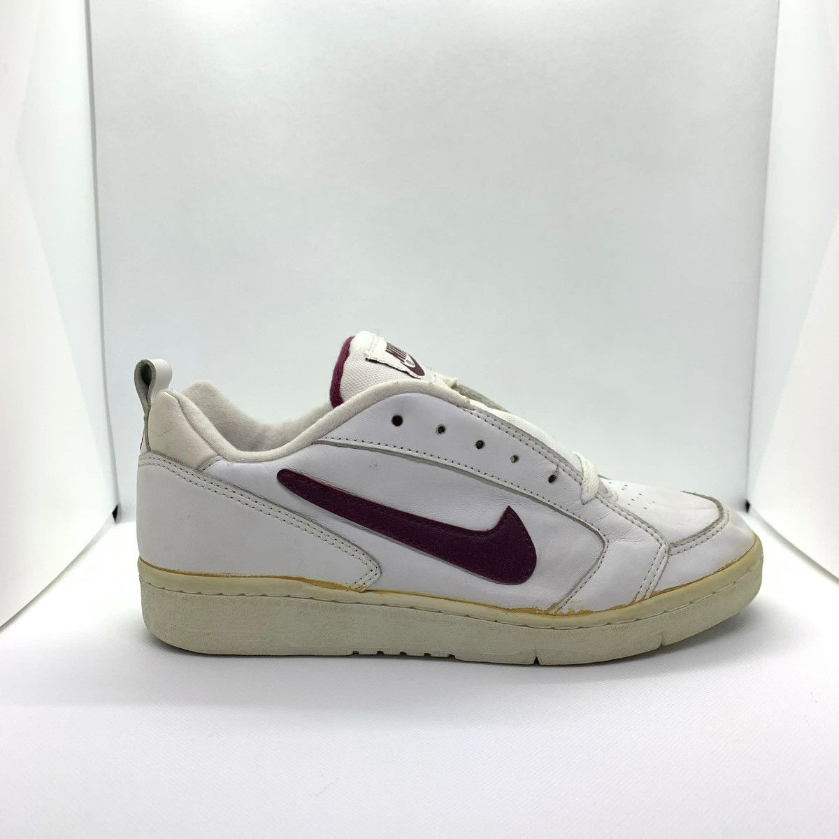 image of Bnib 1995 Vintage Nike Tour Plus Shoes in White, Men's (Size 8)