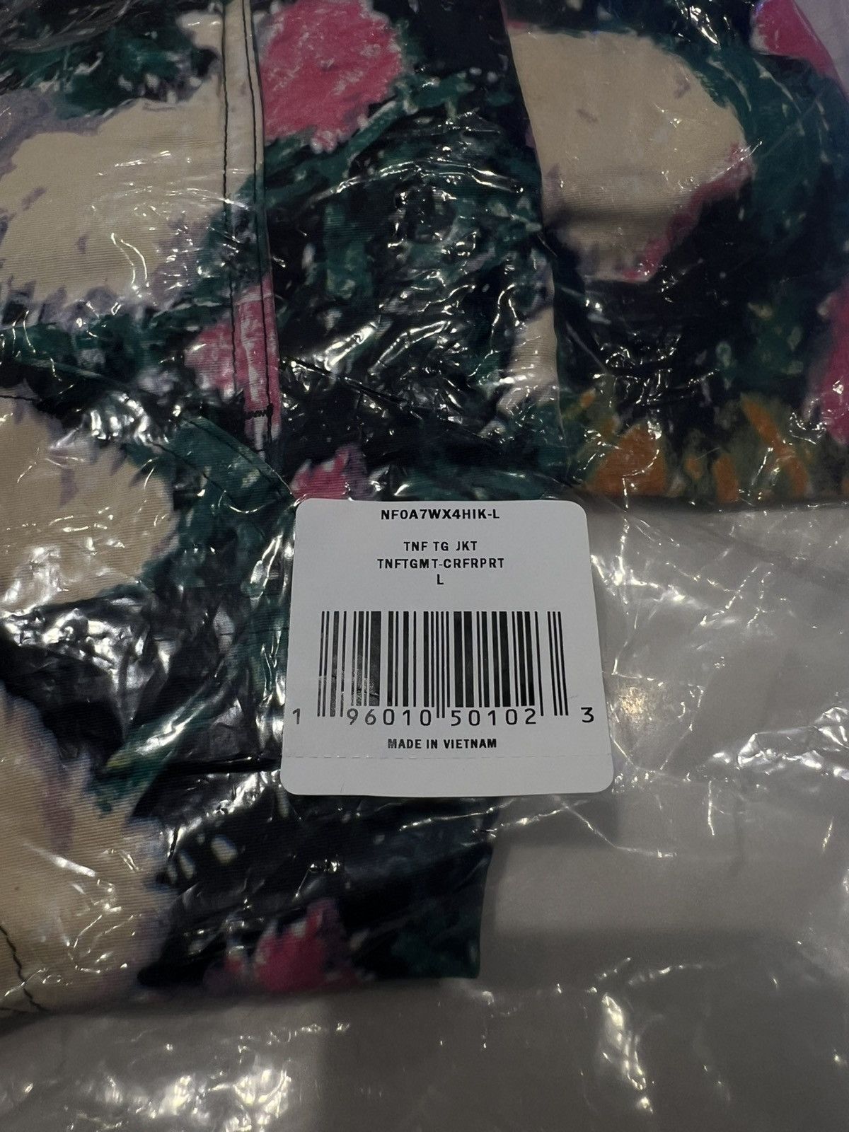 Supreme × The North Face Supreme The North Face Trekking S/S Shirt Large Floral Size US L / EU 52-54 / 3 - 7 Thumbnail