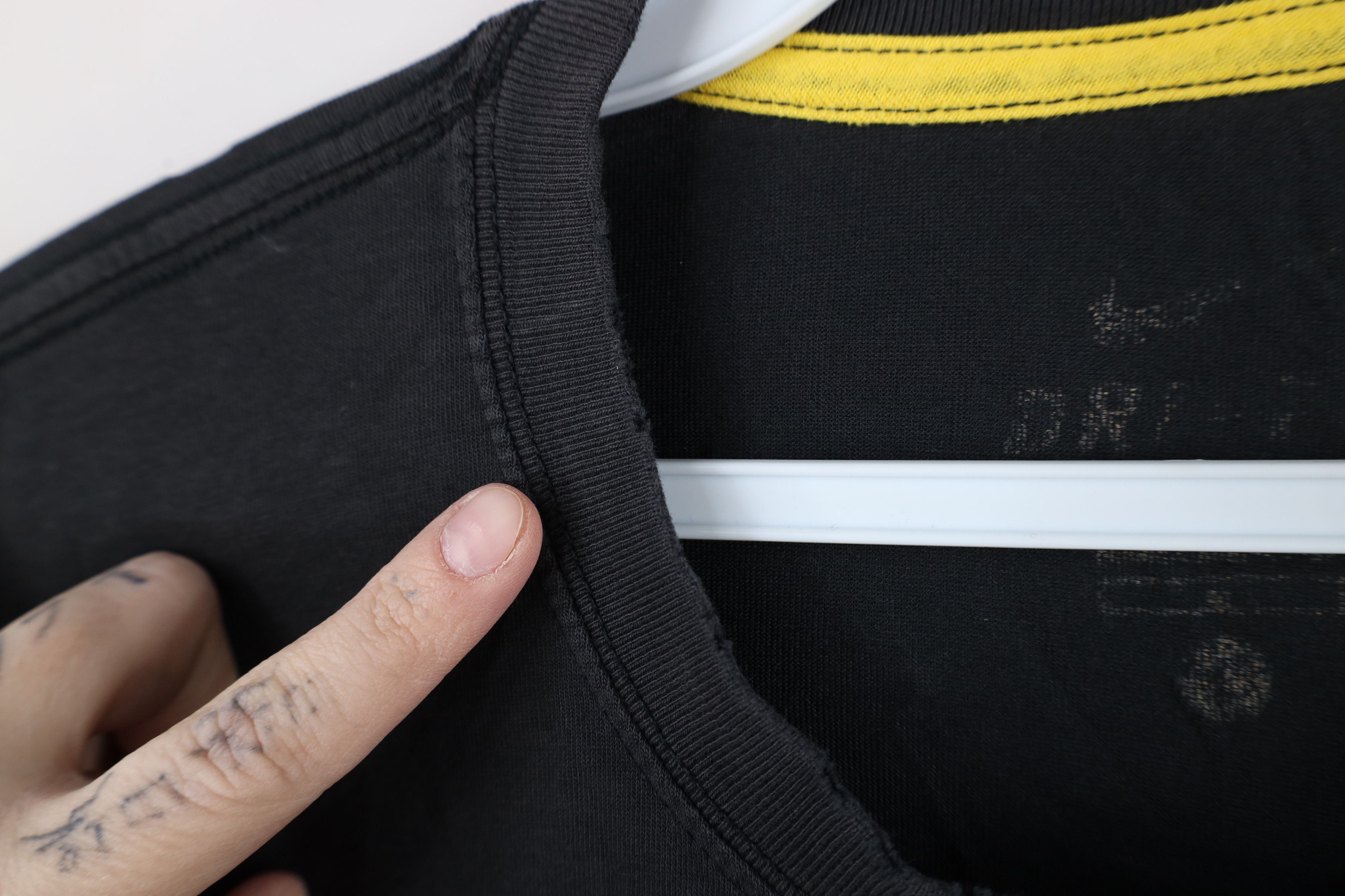 Nike × Vintage Vintage Nike Livestrong Lance Armstrong T-Shirt Black Size US L / EU 52-54 / 3 - 9 Thumbnail