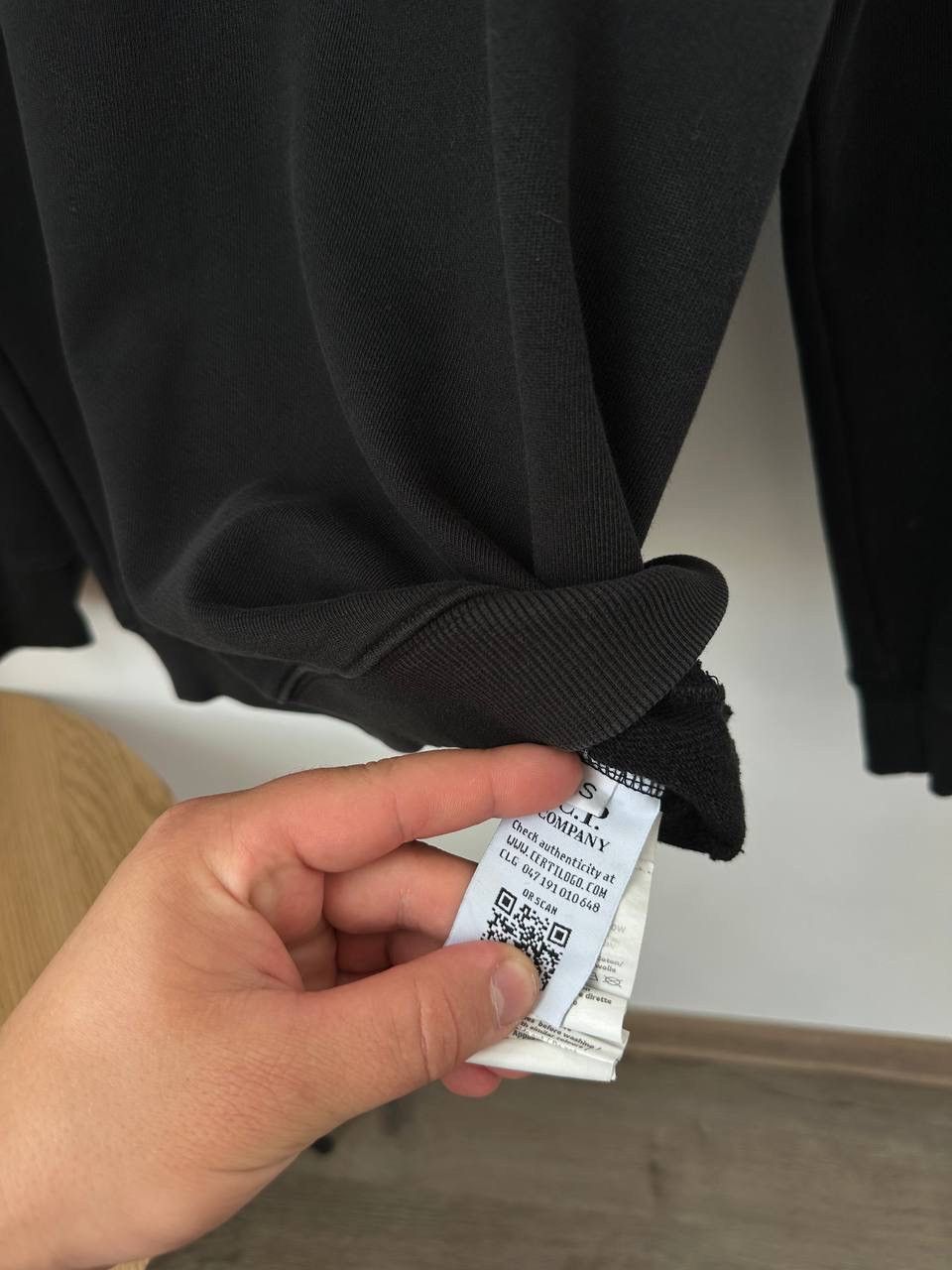 C.P. Company × Vintage Vintage CP.Company Black Diagonal Raised Sweatshirt Size US S / EU 44-46 / 1 - 5 Thumbnail