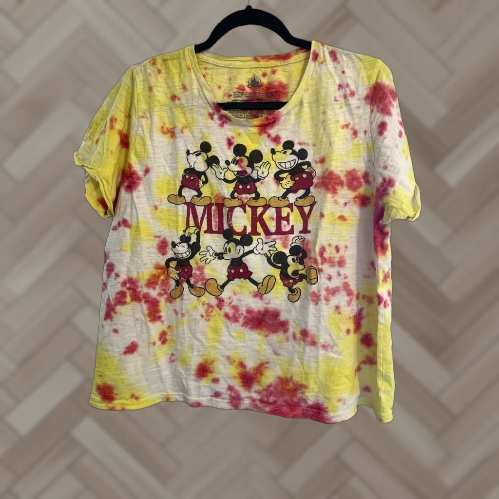 Vintage Disney Parks Authentic Disneyland Womens T-Shirt Crew Neck Short Sleeve Yellow Tie-Dye Size M Size M / US 6-8 / IT 42-44 - 1 Thumbnail