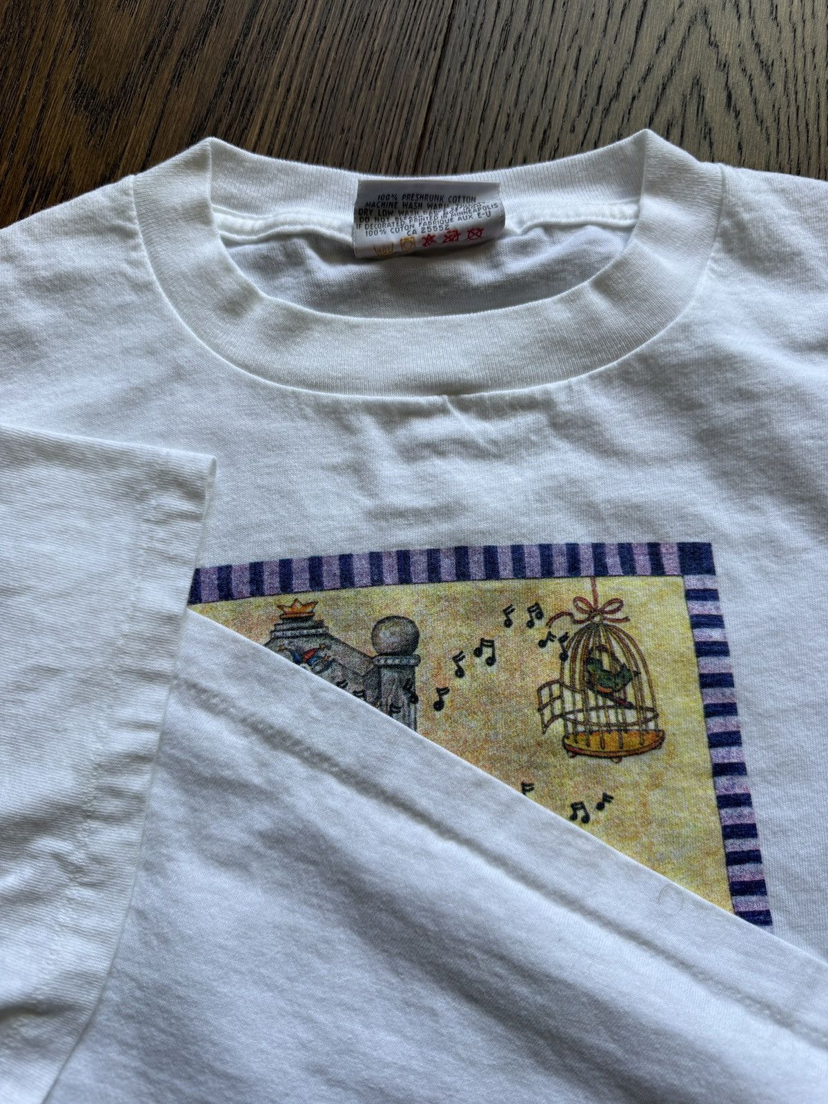 Vintage Vintage 90s It's Good to be Queen Art Graphic Tee Size US XL / EU 56 / 4 - 5 Thumbnail