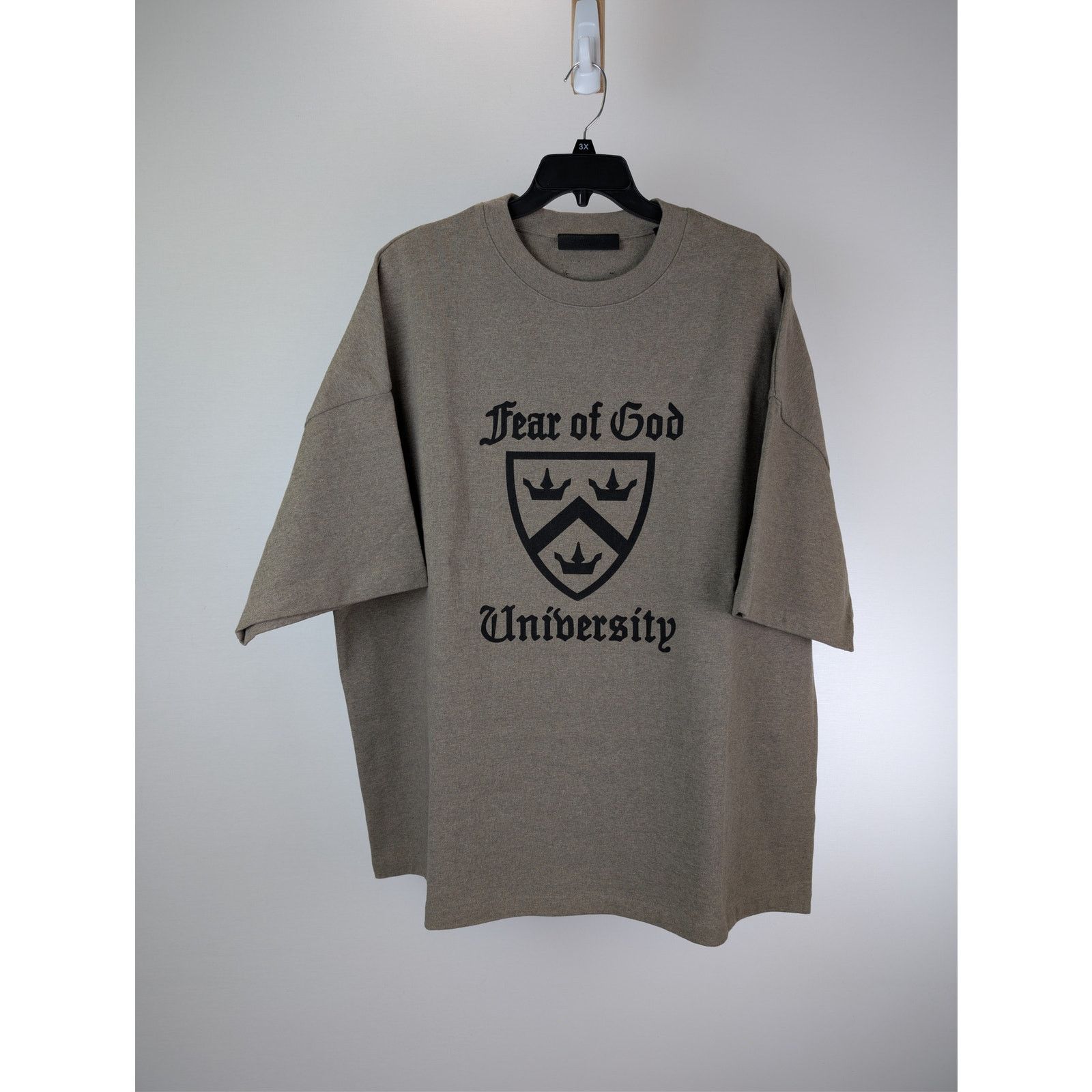 Fear of God o1rshd1 Essentials University T-shirt in Heather Grey Size US XL / EU 56 / 4 - 1 Thumbnail