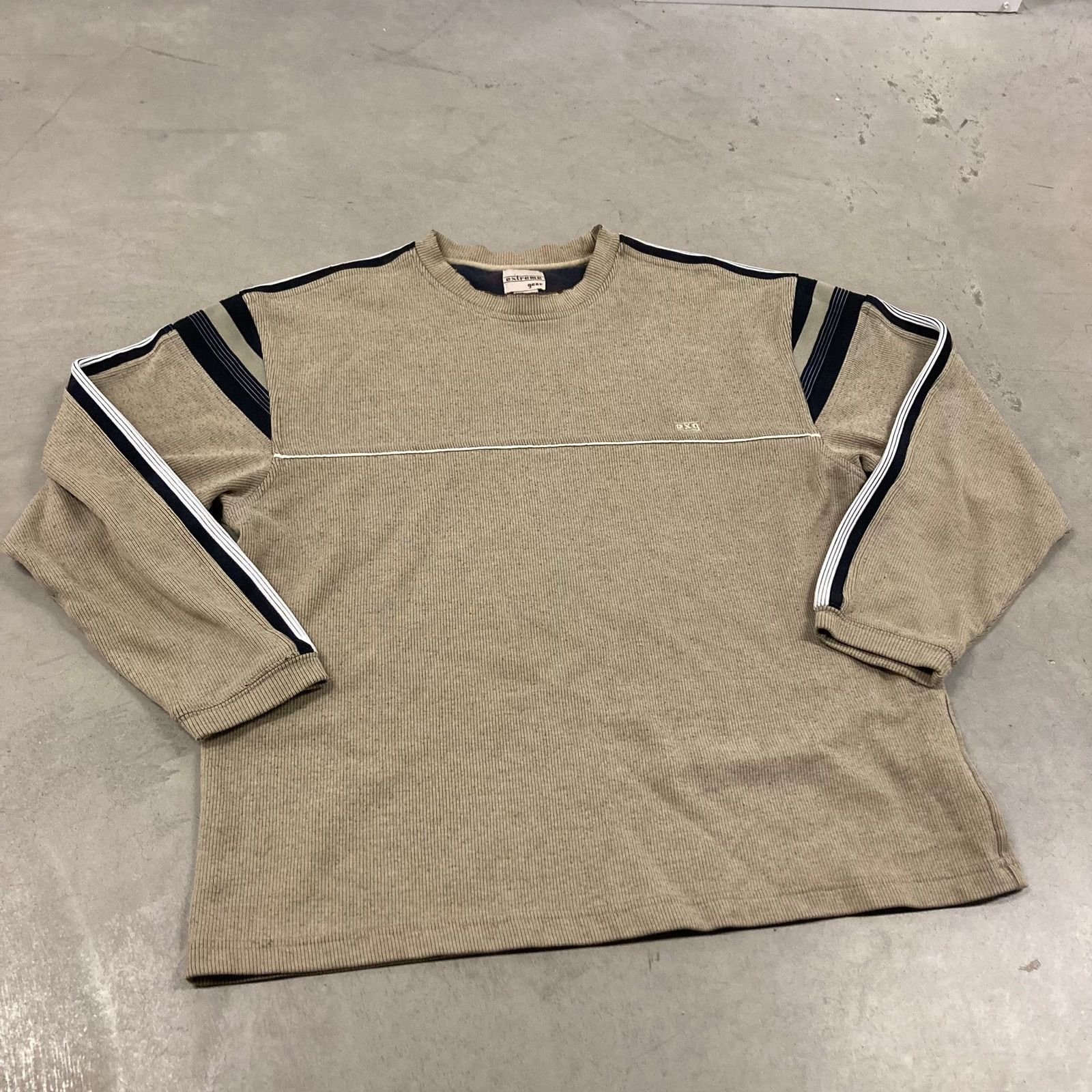 Vintage Y2K striped xtreme gear skate t-shirt Size US L / EU 52-54 / 3 - 1 Thumbnail