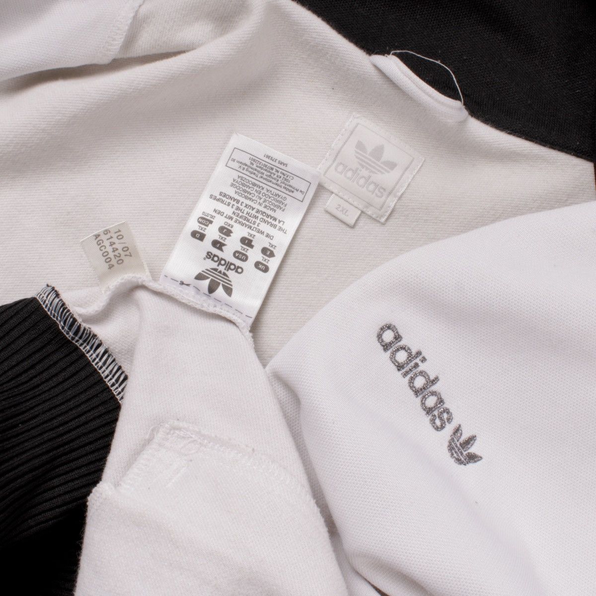 Adidas Vintage Adidas Men’s Full Zip Track Jacket 2007 White Size US XXL / EU 58 / 5 - 12 Thumbnail