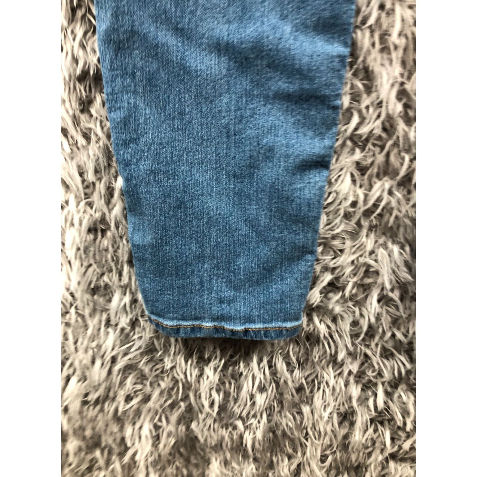 Old Navy VINTAGE Old Navy Super Skinny Jeans Size 10 Womens Medium Wash Blue Size 32" / US 10 / IT 46 - 7 Thumbnail