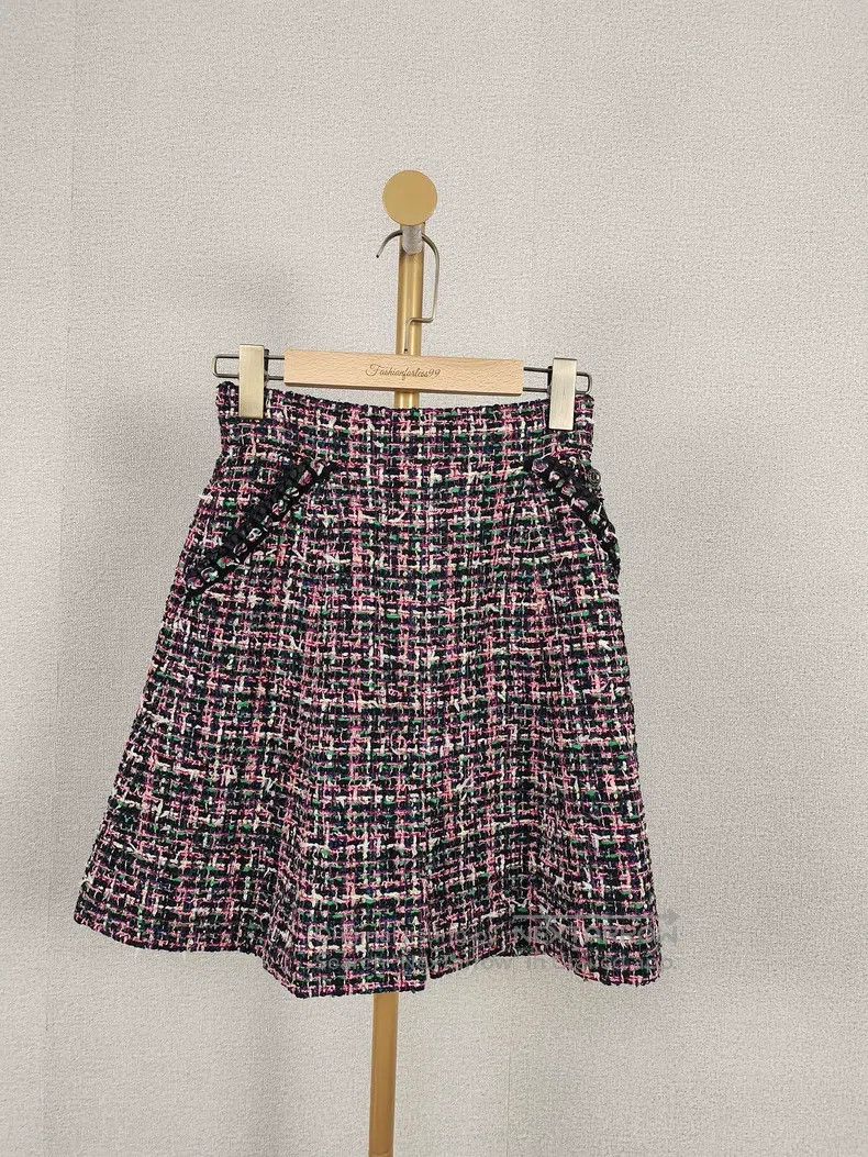 Chanel Chanel Tweed skirt Size 42" / US 20 - 1 Thumbnail