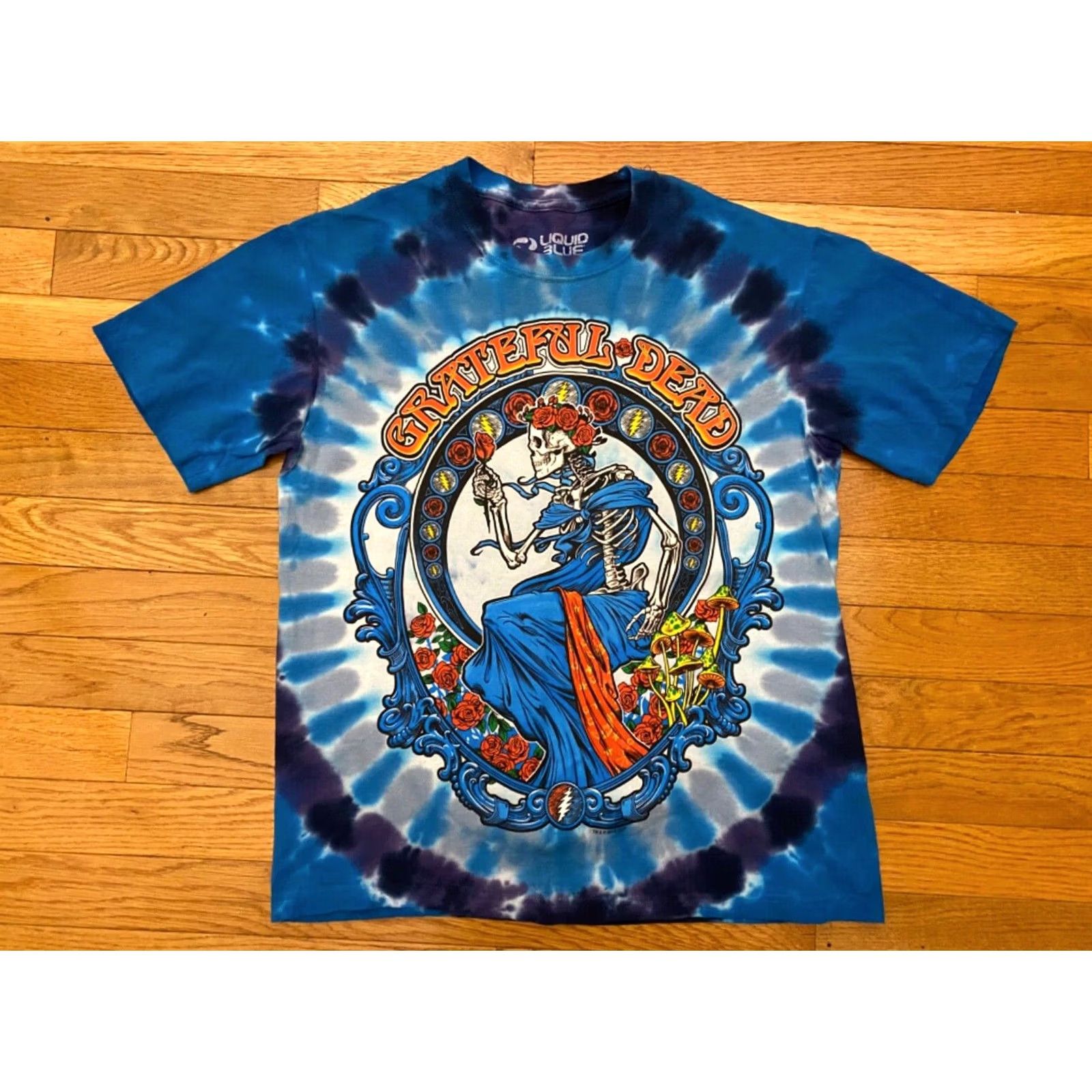 Liquid Blue Liquid Blue Grateful Dead Bertha Skull Mens Shirt S Tie Dye Double-Sided 2018 Blue Cotton Graphic Print Crew Neck Short Sleeve Vintage? Size US S / EU 44-46 / 1 - 2 Thumbnail