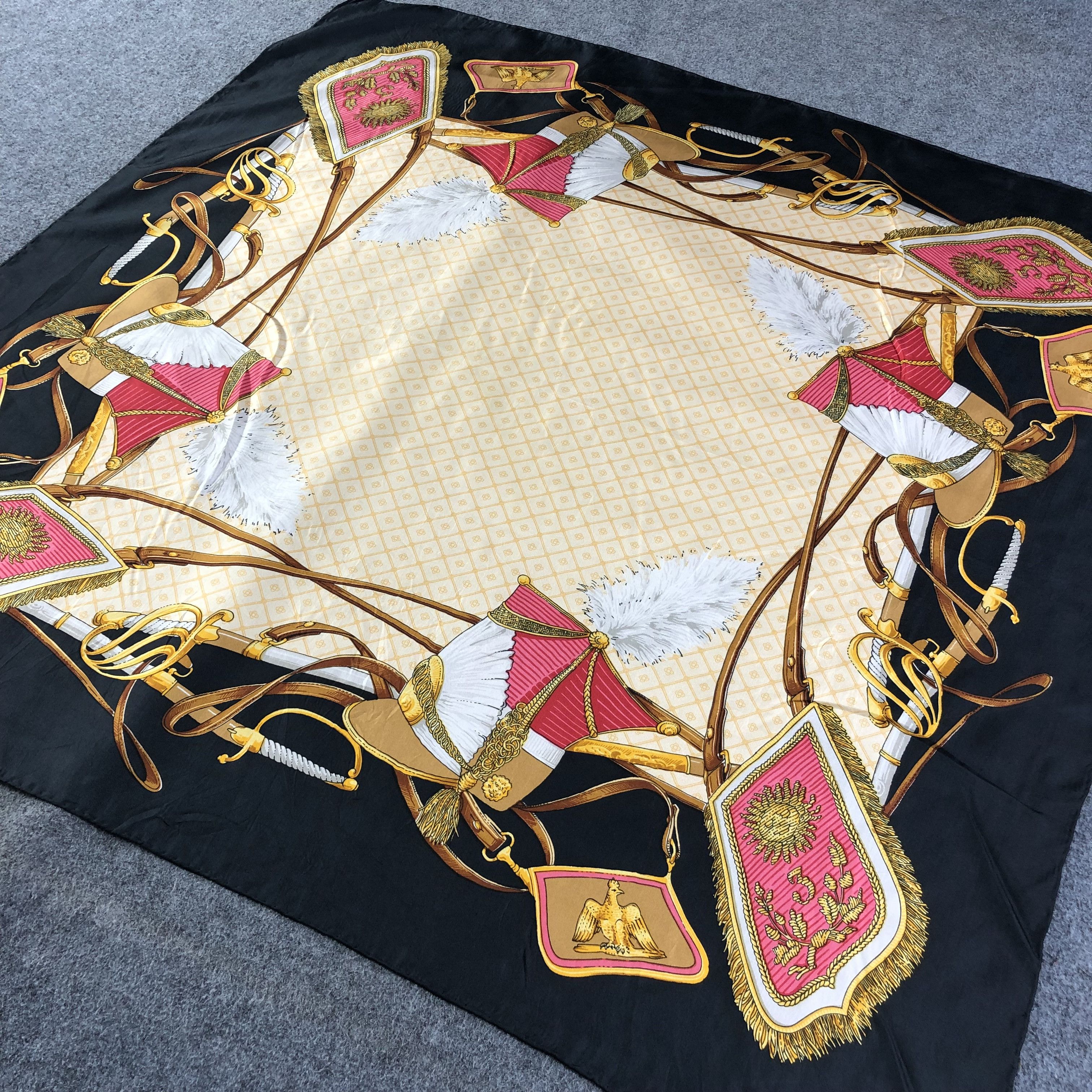 Japanese Brand Luxury Design Hand Rolled Silk Scarf M808 Size ONE SIZE - 2 Thumbnail