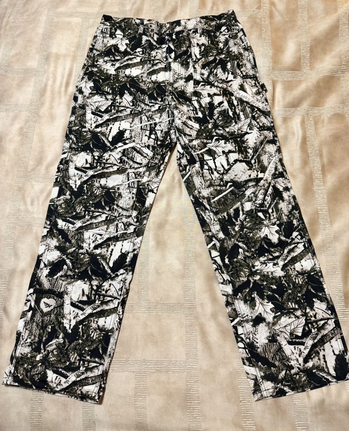 Paper Planes NWOT Paper Planes First Love Camouflage Wide-Leg Pants Size US 34 / EU 50 - 2 Thumbnail