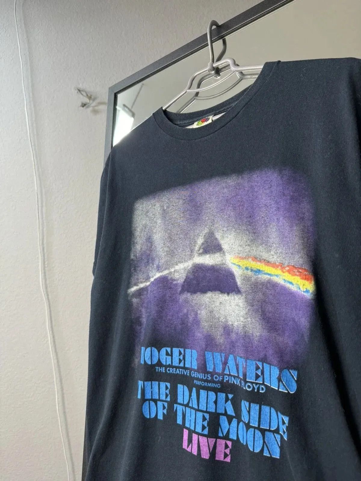 Band Tees × Pink Floyd × Vintage Vintage Pink Floyd Roger Water band tee rock the dirk side Size US M / EU 48-50 / 2 - 2 Thumbnail