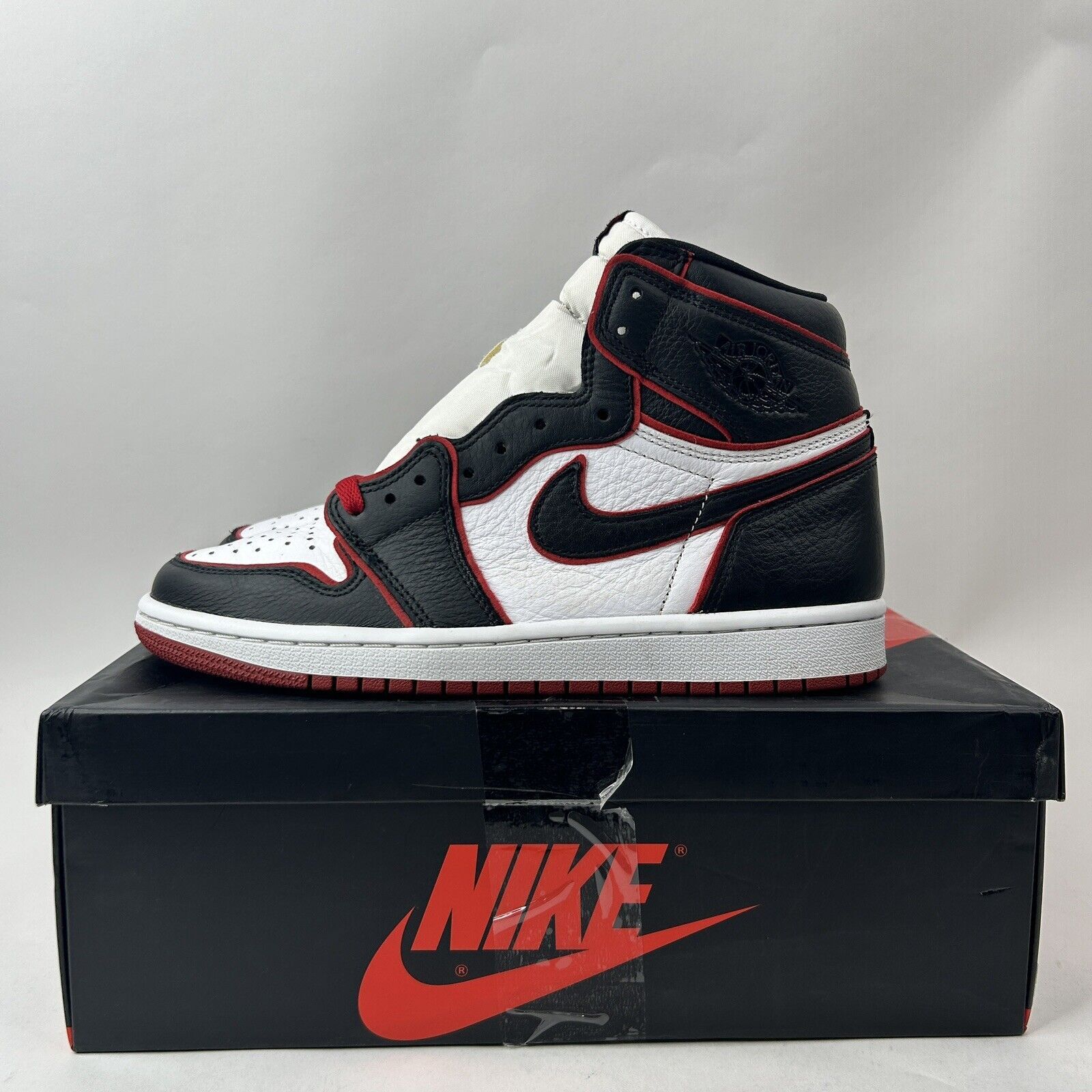 Nike Nike Air Jordan 1 Retro High OG “Bloodline” 2024 Size US 9 / IT 39 - 6 Thumbnail