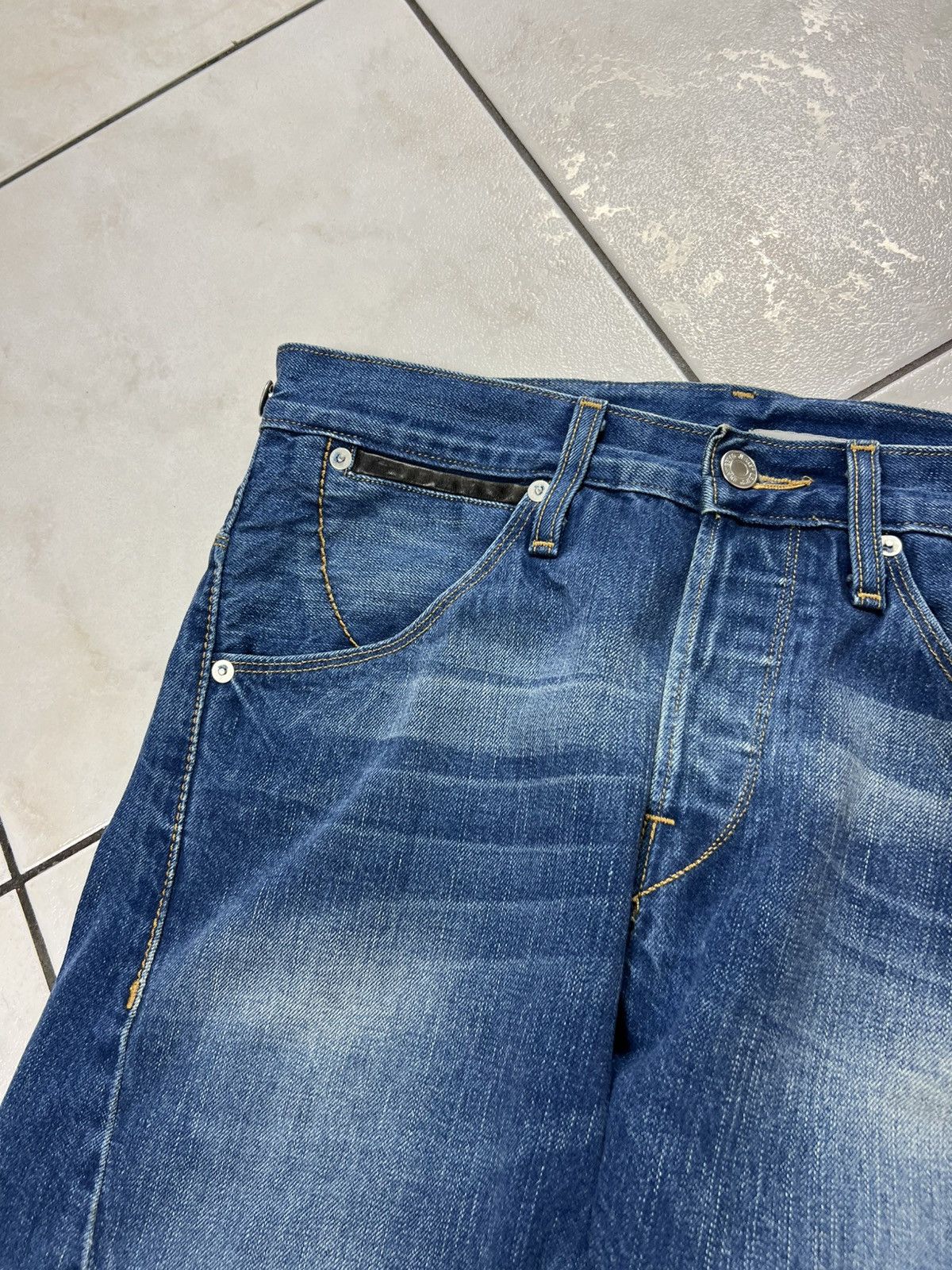 Levi's Vintage Levi’s engineered jeans asymmetrical y2k baggy pants Size US 28 / EU 44 - 9 Thumbnail