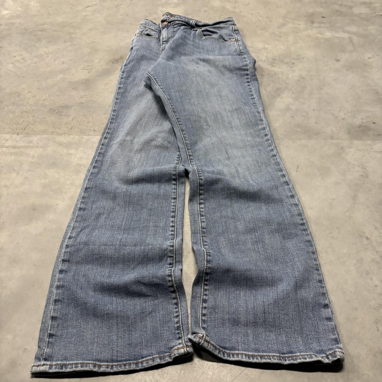 Japanese Brand × Vintage Crazy Vintage Y2K/2000s Medium Wash Essential Denim Jeans! Size US 36 / EU 52 - 3 Thumbnail