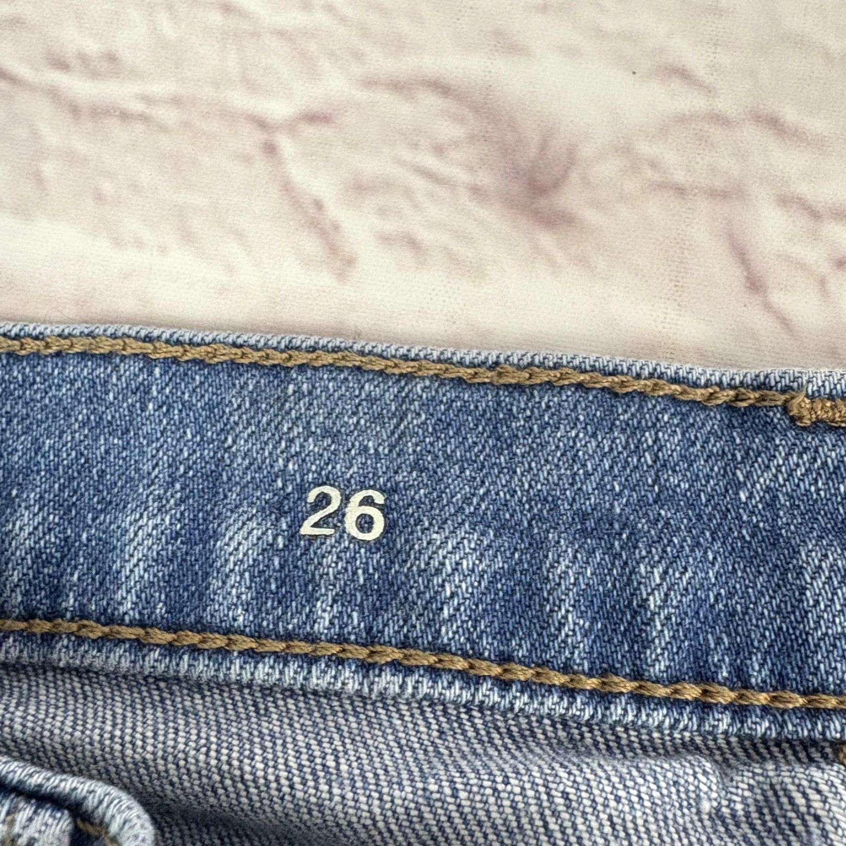 Gap VINTAGE Gap 1969 Jeans Womens 26 Light Wash Mid Rise Straight Stretch Denim 28 x 28 Size 26" / US 2 / IT 38 - 5 Thumbnail