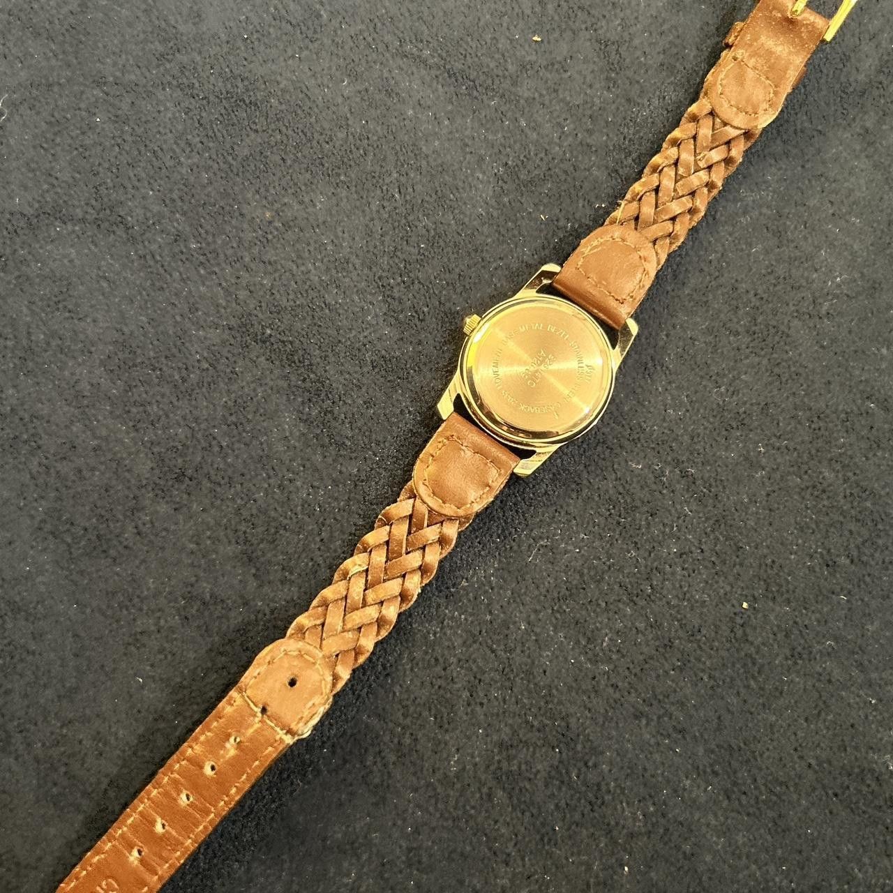 Other Women's Analog Watch Size ONE SIZE - 3 Thumbnail