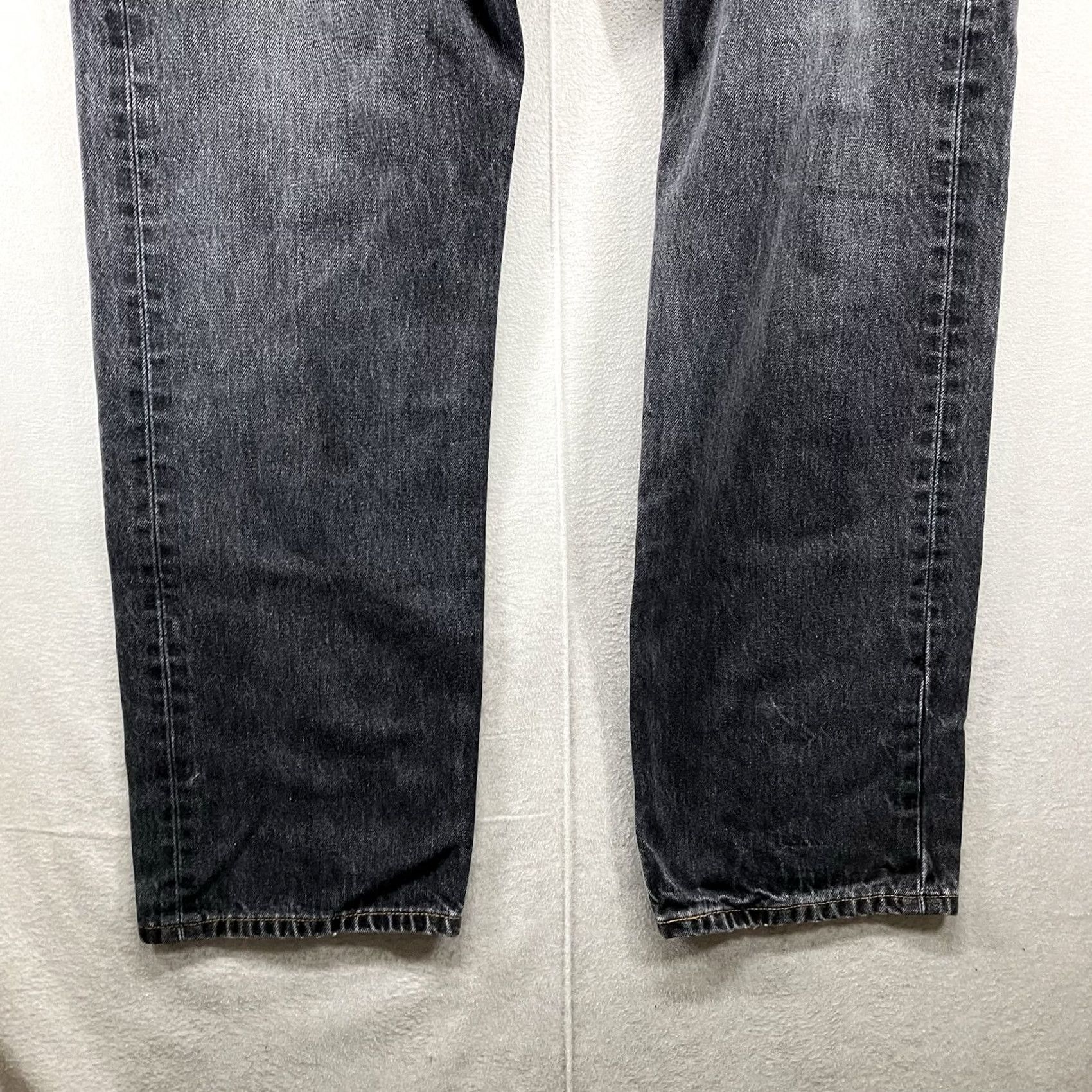 Levi's VINTAGE Levi's 501 Jeans Men’s 36x30 Black Faded Denim Button Fly 5-Pocket Straight Grunge 90s USA Leather Logo (If exact brand text allowed) Size US 36 / EU 52 - 7 Thumbnail