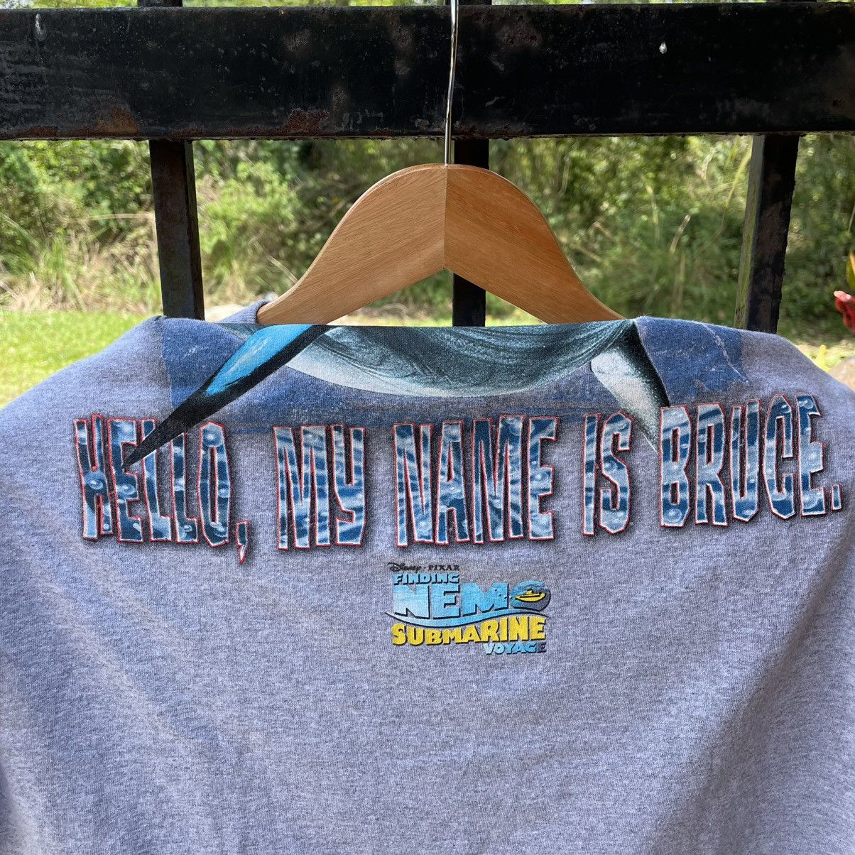 Vintage 🔥Vintage Y2K Finding Demo Bruce Shark Villain Promo Tee Size US L / EU 52-54 / 3 - 7 Thumbnail