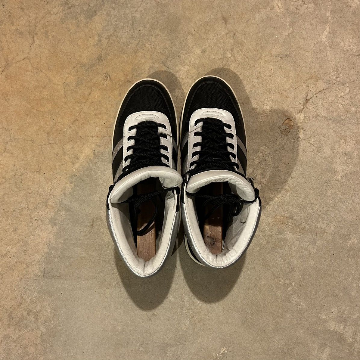 Designer × Louis Vuitton × Vintage Louis Vuitton Tribe Damier Leather High Top Sneaker US 9 Size US 9 / EU 42 - 9 Thumbnail