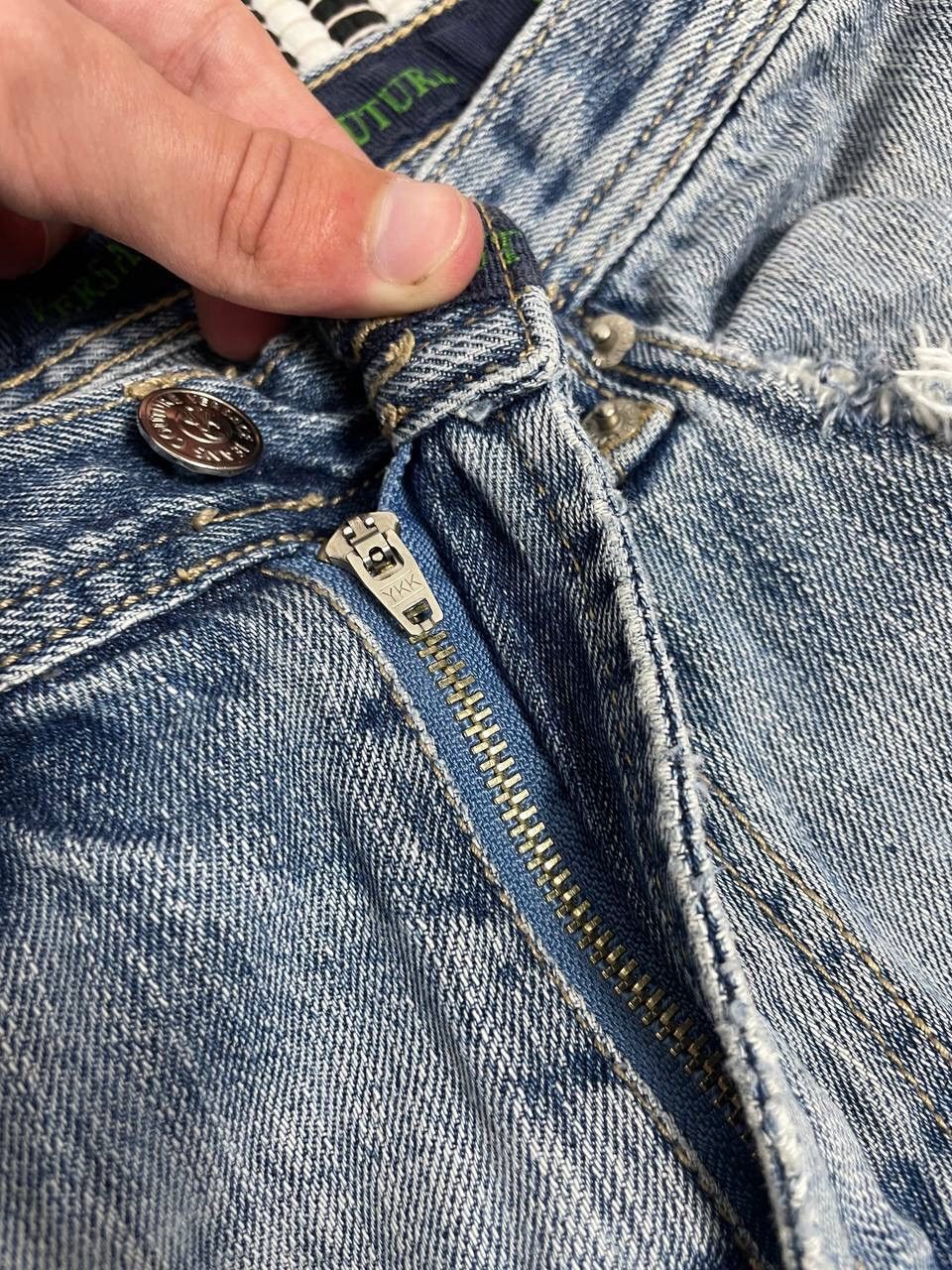 Japanese Brand × Versace Jeans Couture × Vintage Vintage Versace Jeans Couture Distressed Denim Pants Y2K Size US 30 / EU 46 - 9 Thumbnail