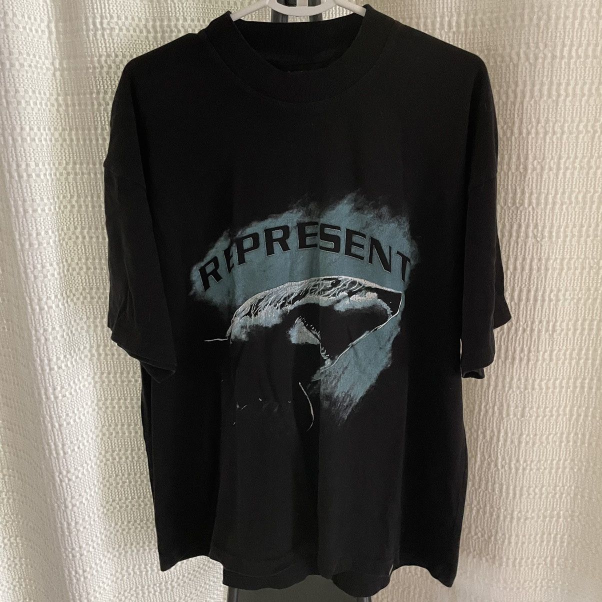Represent Clo. SHARK PRINT T SHIRT Size US L / EU 52-54 / 3 - 1 Thumbnail