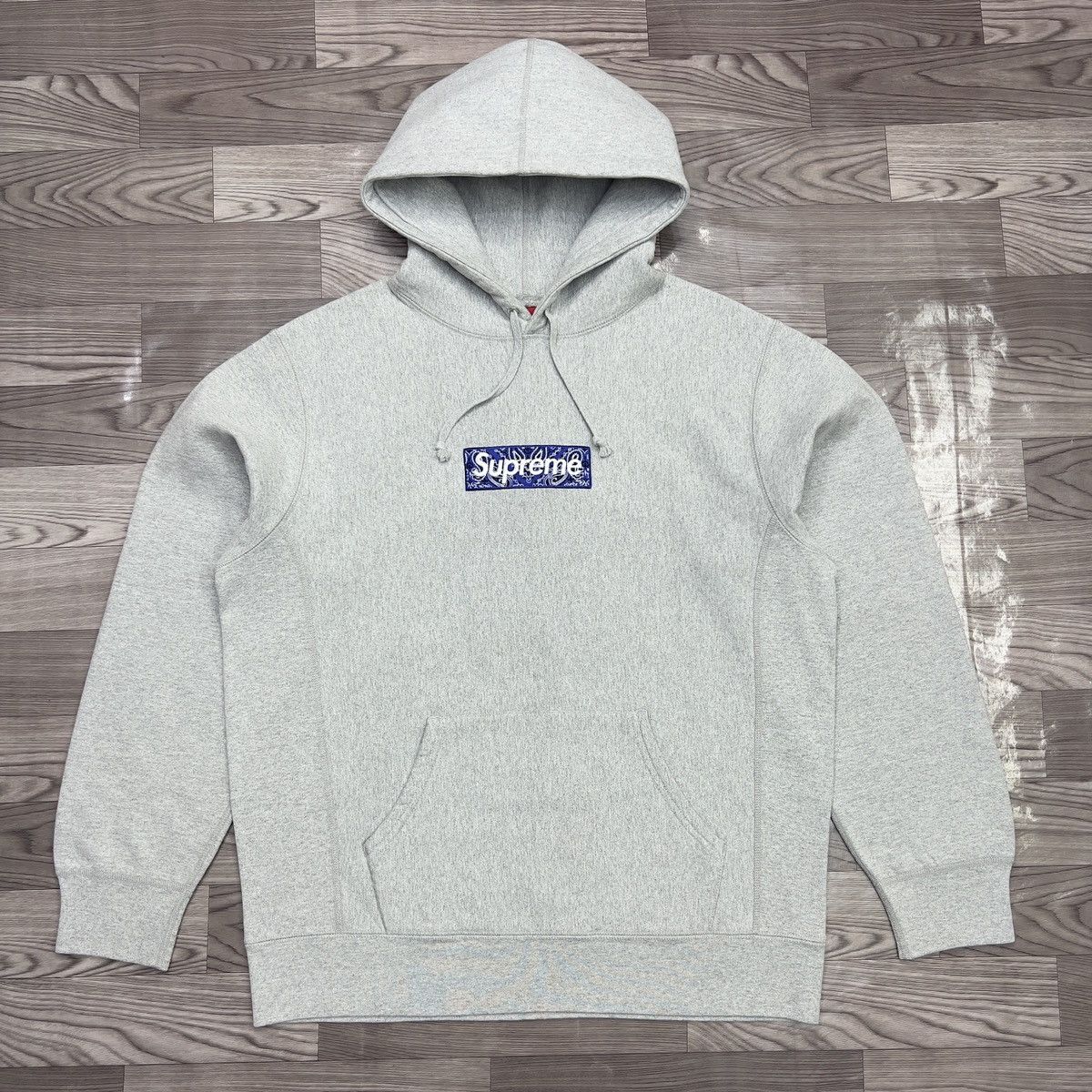 Supreme Supreme Bandana Box Logo Hooded Sweatshirt Size US L / EU 52-54 / 3 - 1 Thumbnail