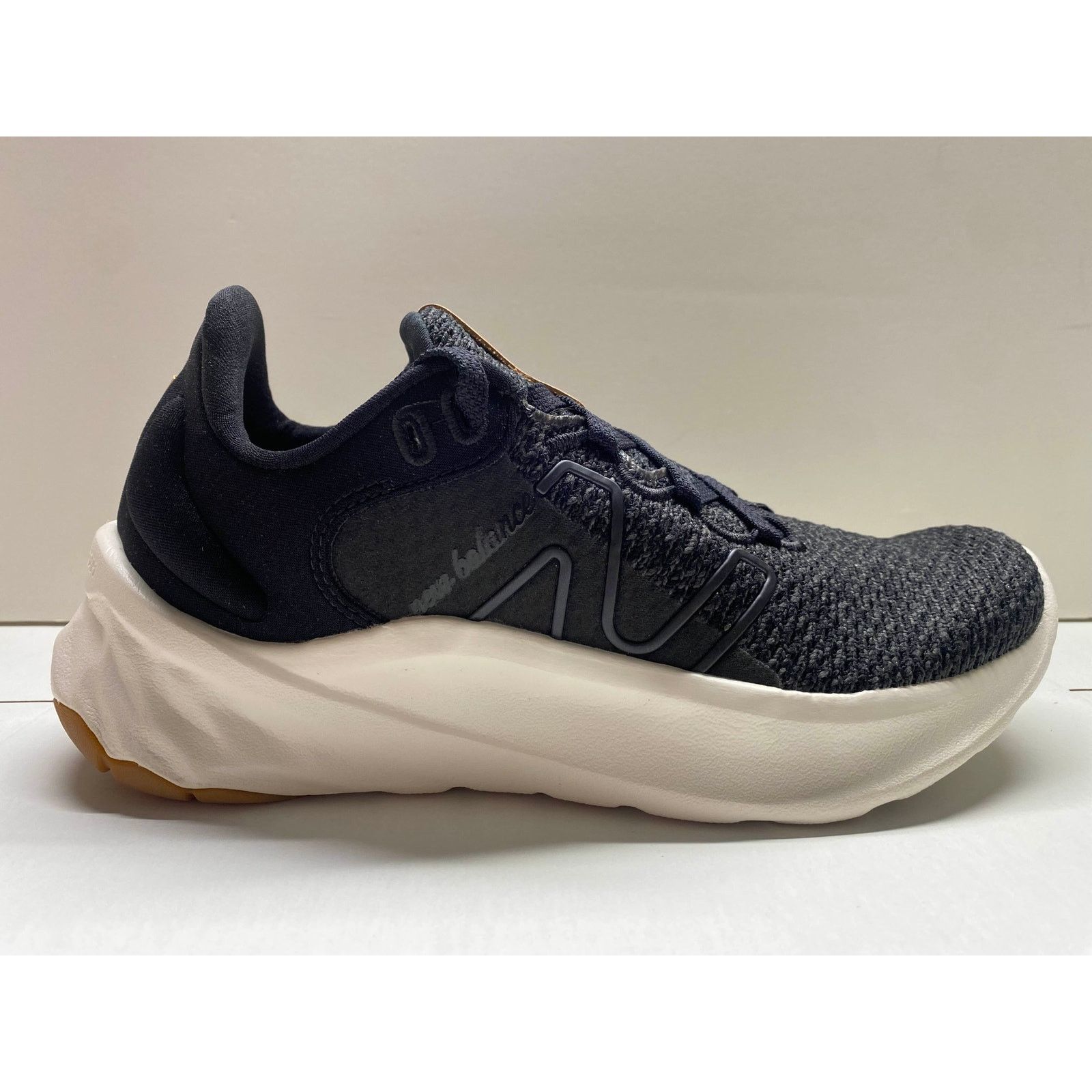 New Balance New Balance Fresh Foam Roav Black/Sea Salt Women's 5.5W Size US 5.5 / IT 35.5 - 1 Thumbnail