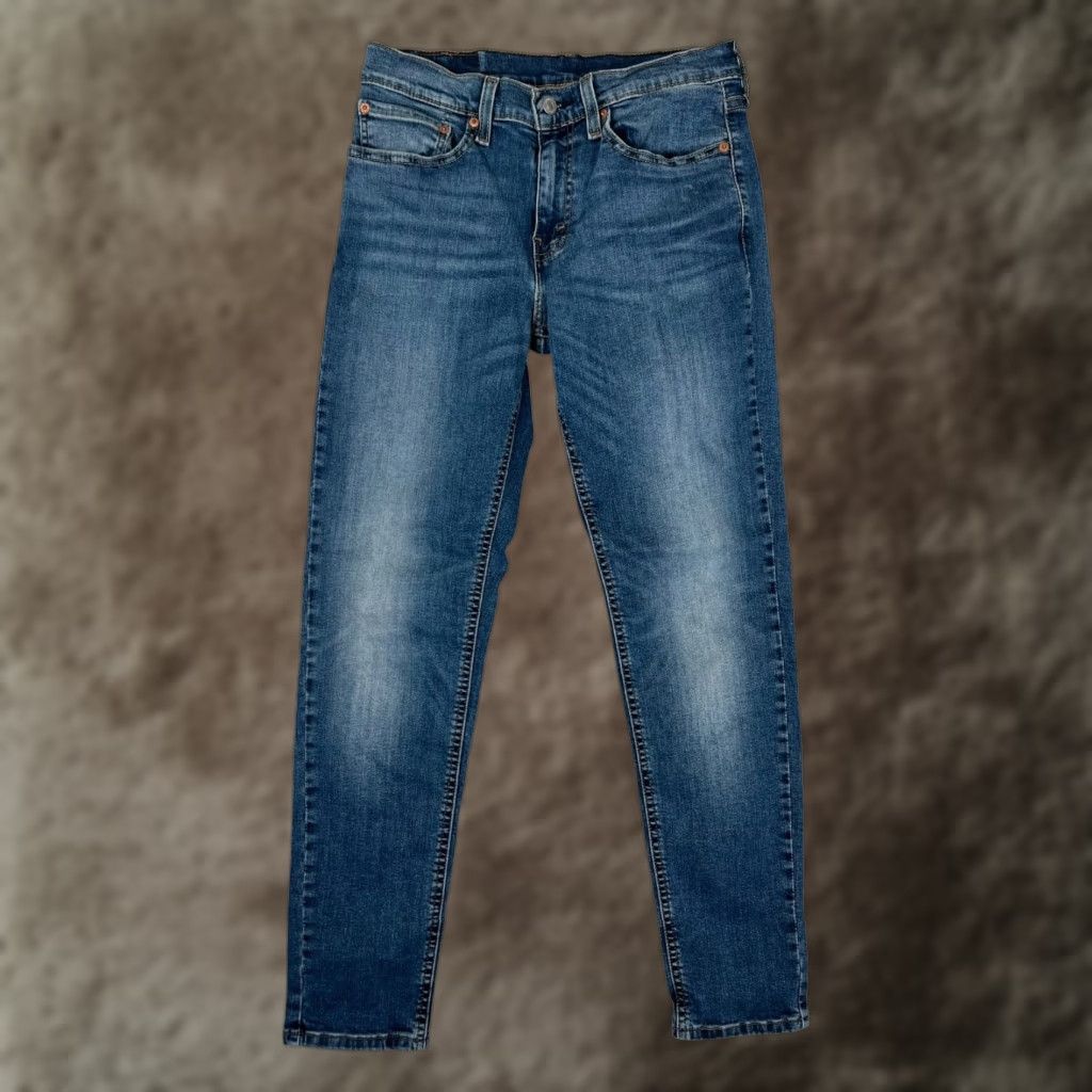 Levi's Levi's 531 Jeans Mens 30x32 Athletic Fit Straight Leg Denim Medium Wash Blue 5-Pocket Design Jeans Mens (Regular) 30x32 Straight Rise Mid Inseam 32 Size US 30 / EU 46 - 1 Thumbnail