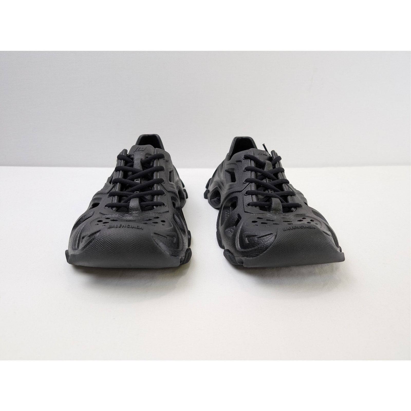 Balenciaga o1rshd1 HD Monocolor Mule Slipper Sandal in Black Size US 8 / EU 41 - 7 Thumbnail