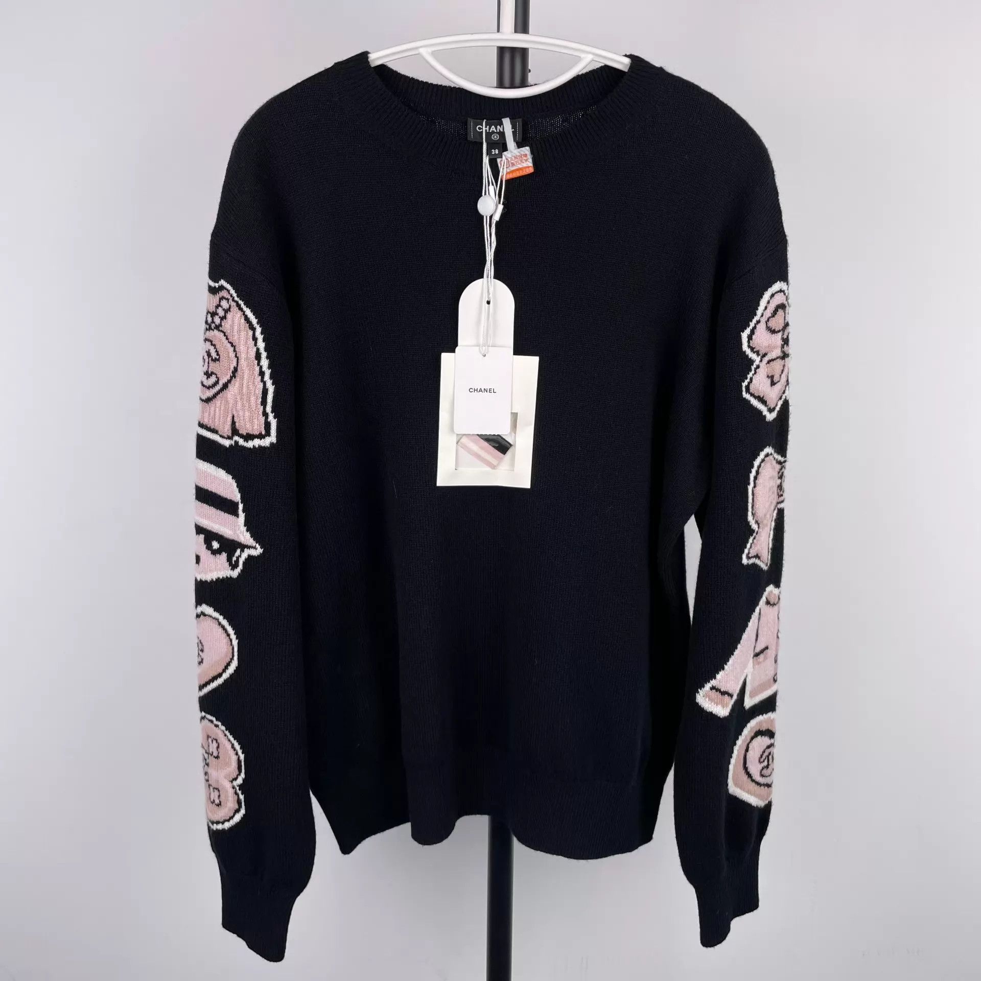 Chanel CHANEL 25B Cashmere Knit Black & Pink Arm Logo 38 Size S / US 4 / IT 40 - 1 Thumbnail
