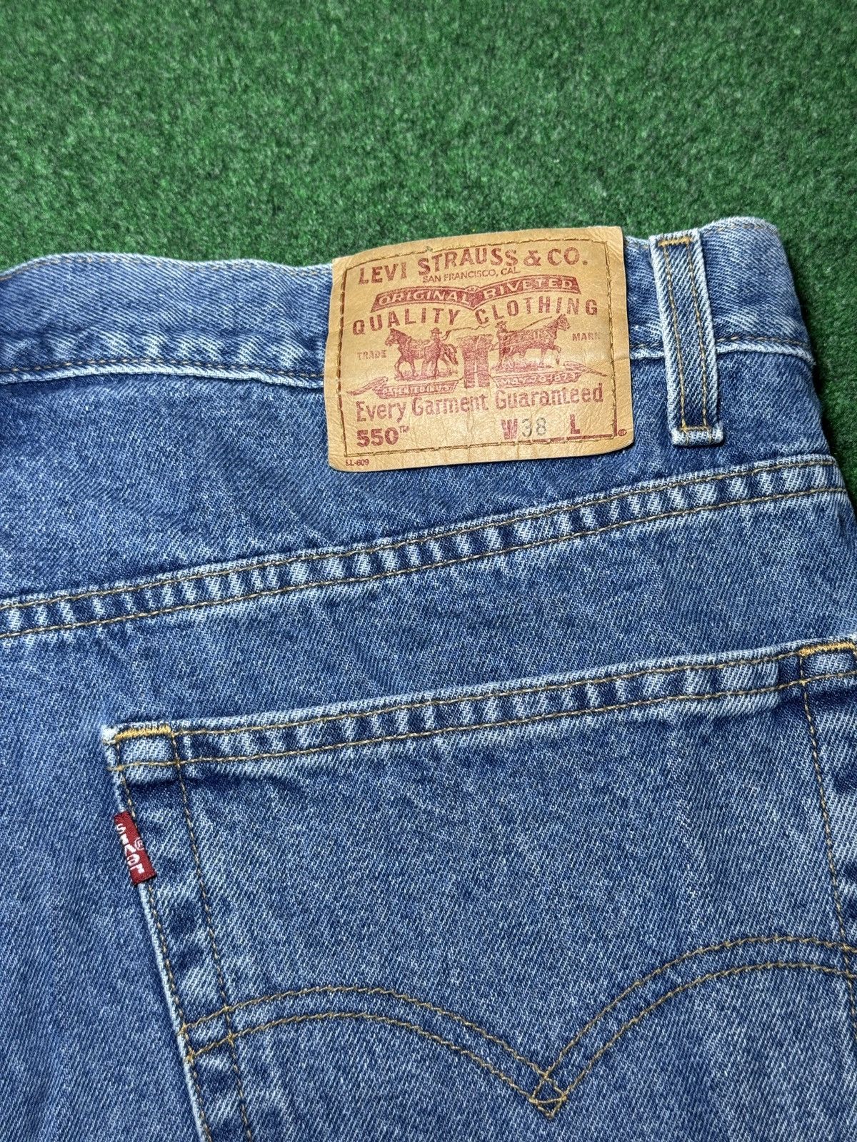 Levi's Vintage Clothing Levis 550 Relaxed Baggy Jorts 38 Light Y2K 11” Denim Shorts Size US 38 / EU 54 - 2 Thumbnail