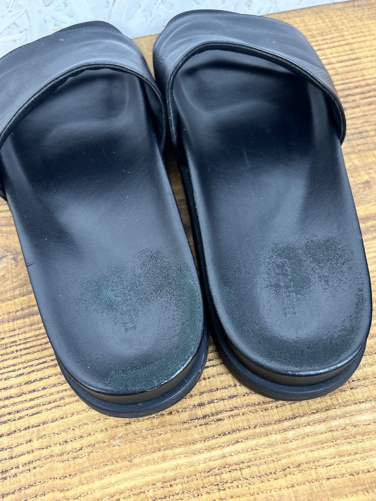 Hermes Hermes Biarritz Calfskin Leather Sandals 44 Black Size US 10.5 / EU 43-44 - 5 Thumbnail