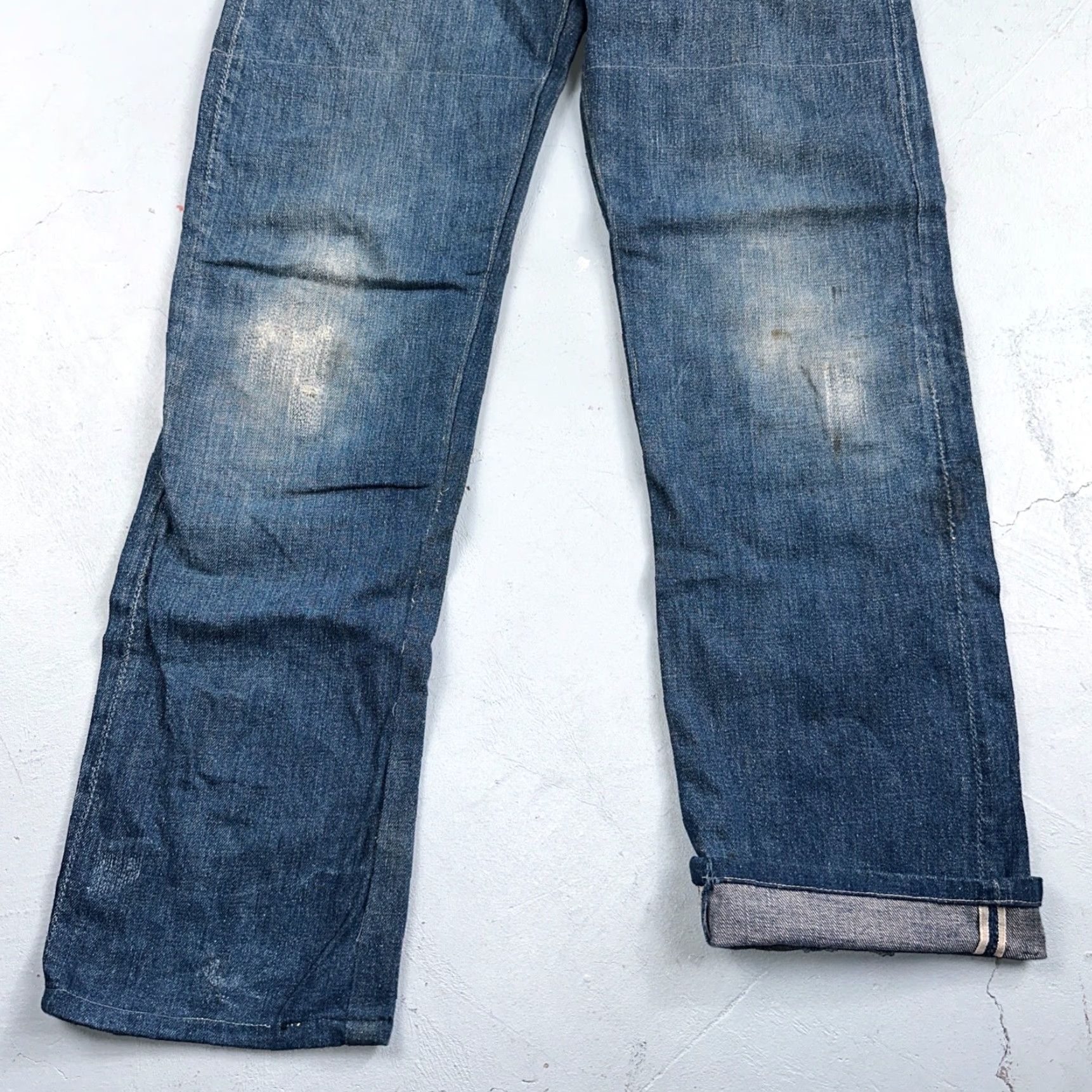 Levi's Vintage Levis Jeans 701 Big E 50s 1950s Redline Hidden Rivets USA 501 Act 26x29 Size US 26 / EU 42 - 4 Thumbnail