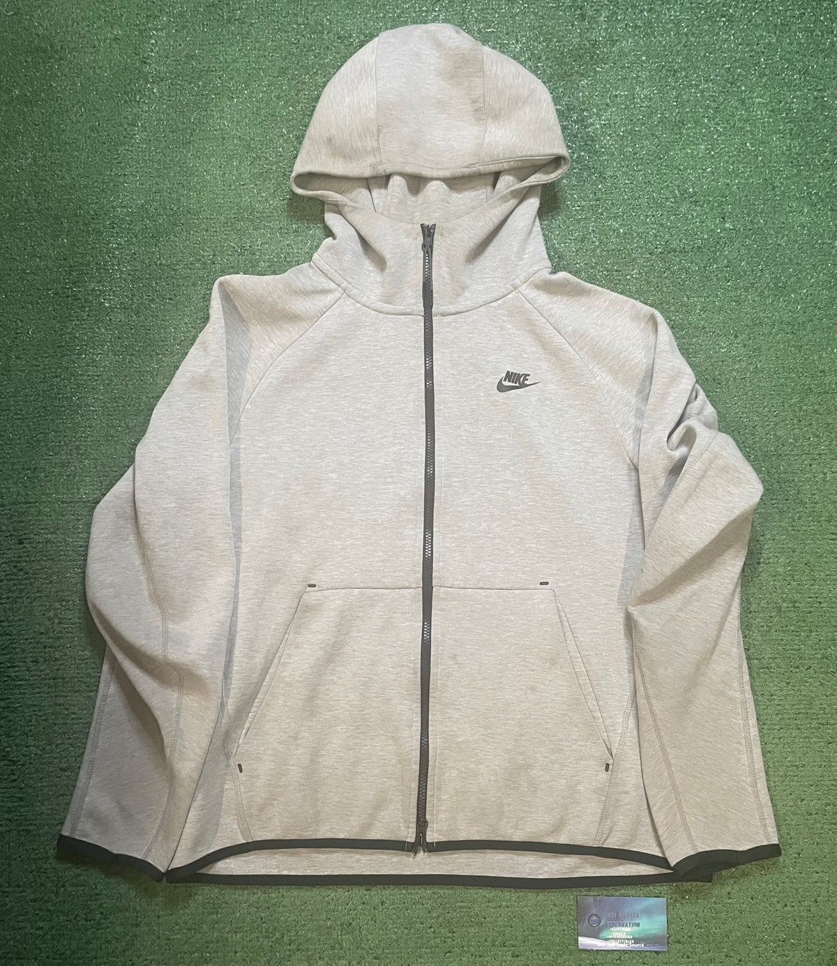 Nike Nike tech fleece grey zip up hoodie Size US L / EU 52-54 / 3 - 1 Thumbnail