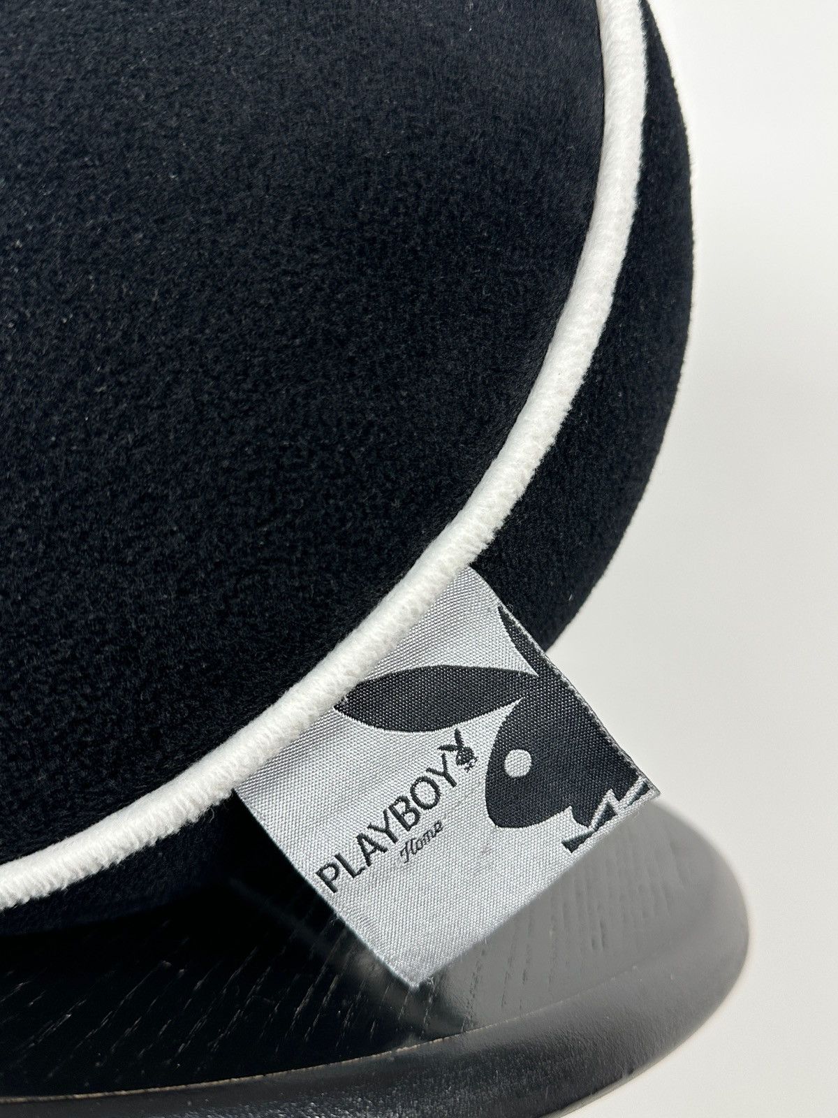 Playboy 2008 Vintage Playboy Bunny Rabbit Logo Round Cushion Pillow Size ONE SIZE - 4 Thumbnail