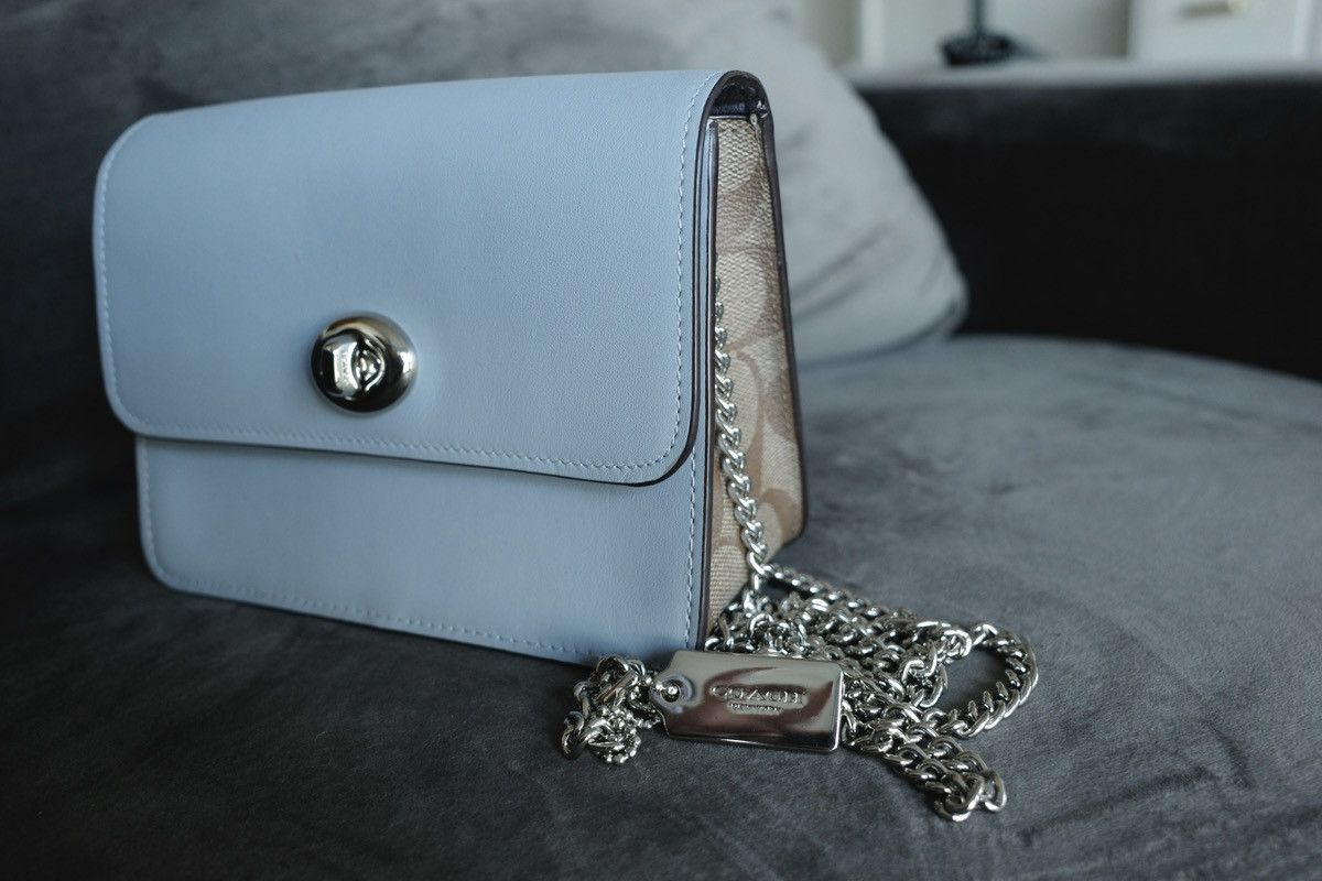 Coach NEW! Coach Blue small crossbody bag Size ONE SIZE - 2 Thumbnail