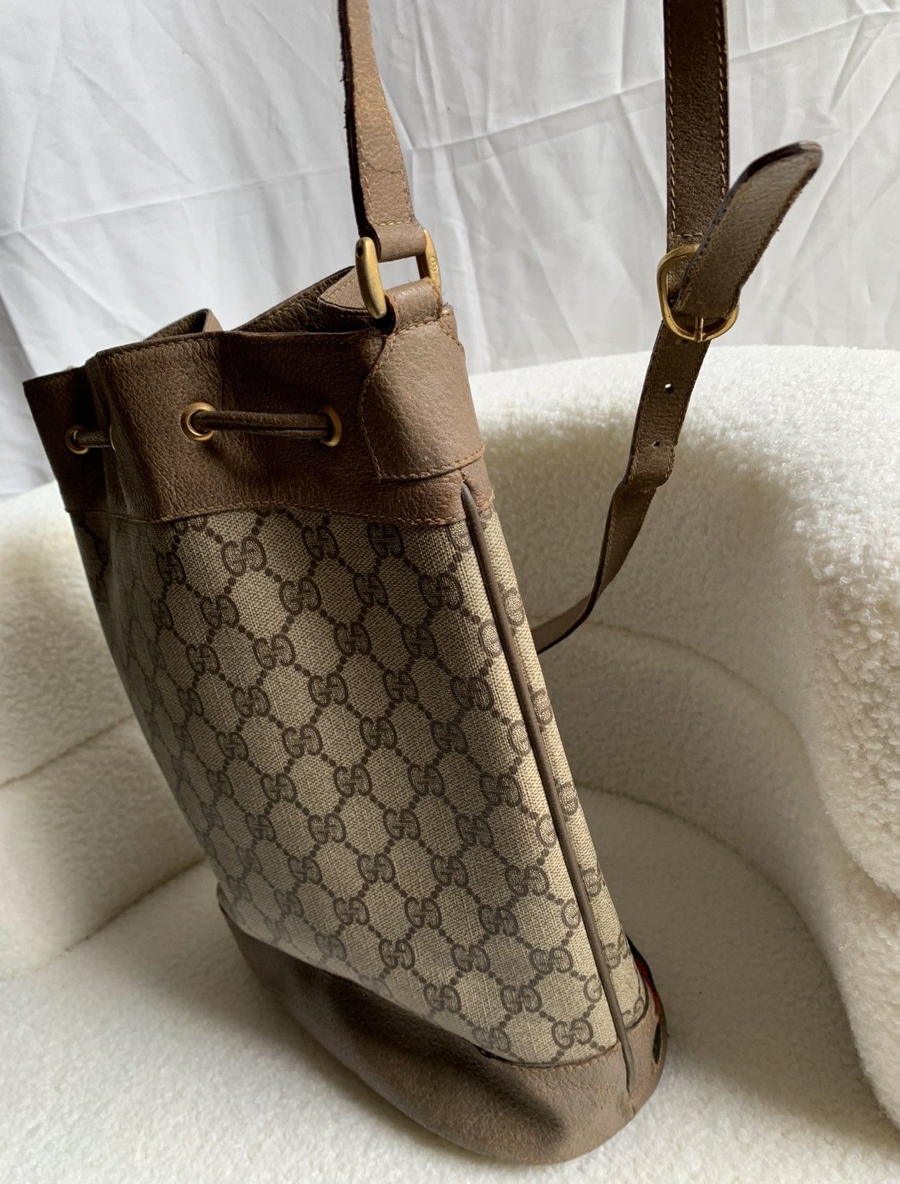 Gucci Authentic Gucci Vintage Ophidia Bucket Large Size ONE SIZE - 2 Thumbnail