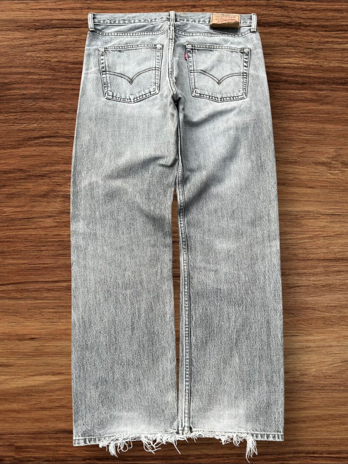 Levi's × Levi's Vintage Clothing × Vintage Vintage 90s Levi’s 505 Grey Wash Distressed Frayed Leg Jeans Size US 35 - 2 Thumbnail