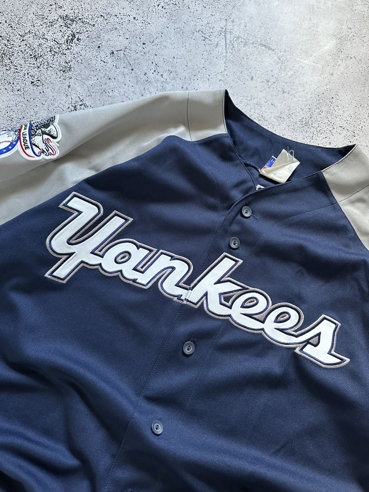 Majestic Vintage Majestic New York Yankees Derek Jeter Baseball Jersey Size US XL / EU 56 / 4 - 2 Thumbnail