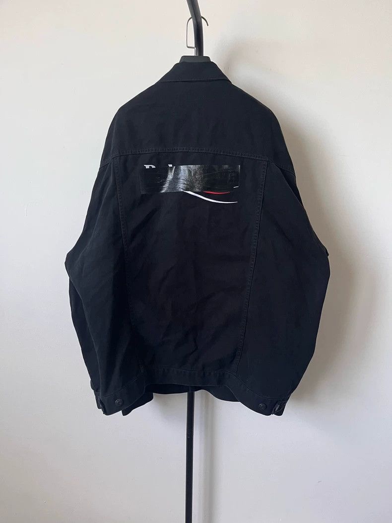Balenciaga Balenciaga SS23 Back Logo Printed Denim Jacket Regular Fit Size L / US 10 / IT 46 - 2 Thumbnail