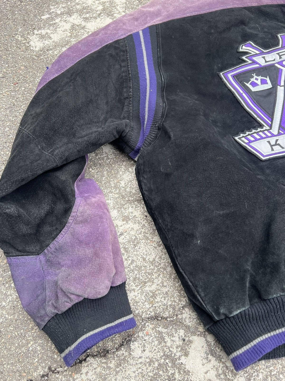 NFL × Vintage Vintage Purple 🏒NFL 🏒KINGS Bomber Size US XXL / EU 58 / 5 - 15 Thumbnail