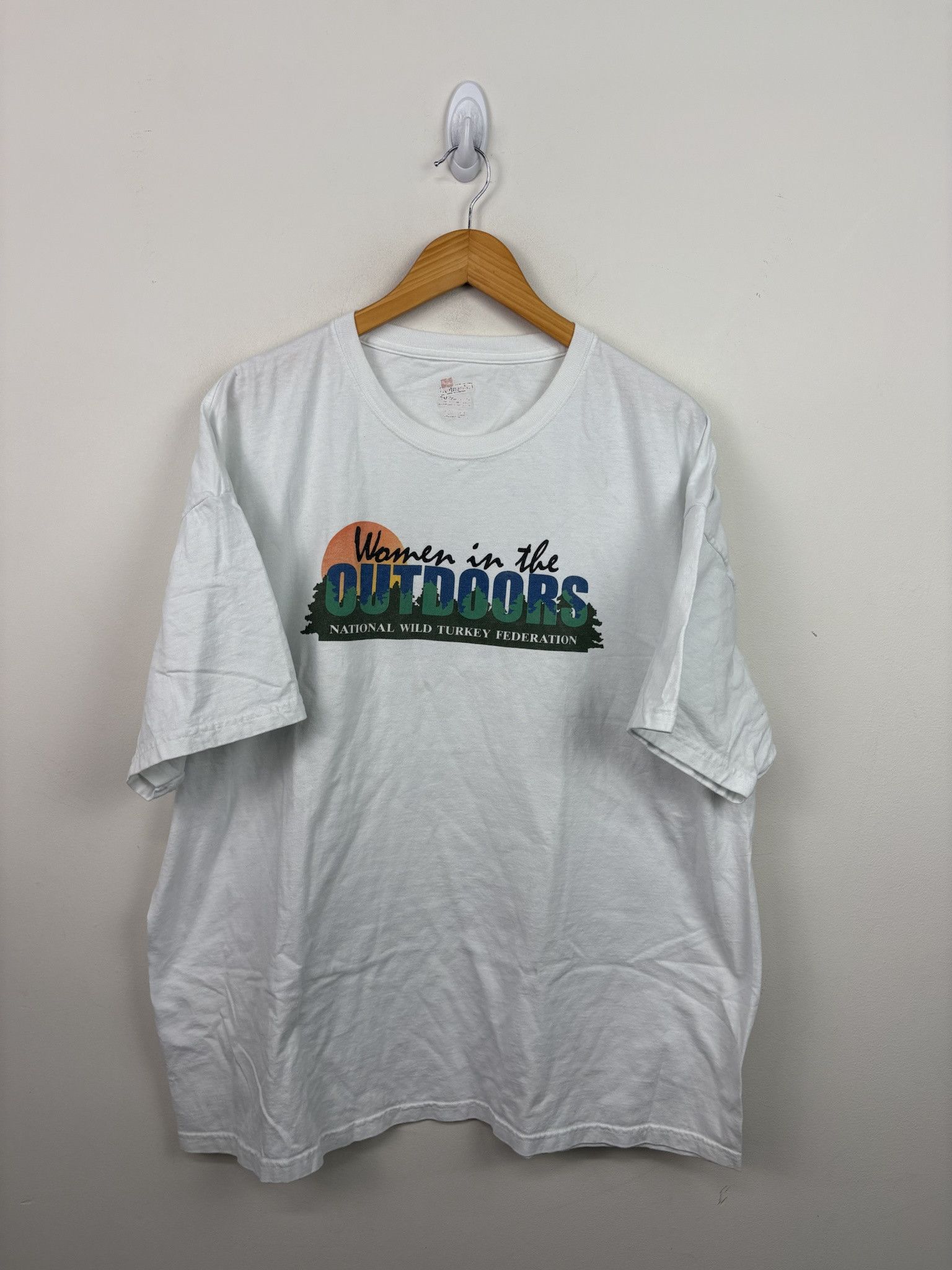 Vintage Vintage 1990's Women In The Outdoors Promo Tee Shirt Size US XXL / EU 58 / 5 - 1 Thumbnail