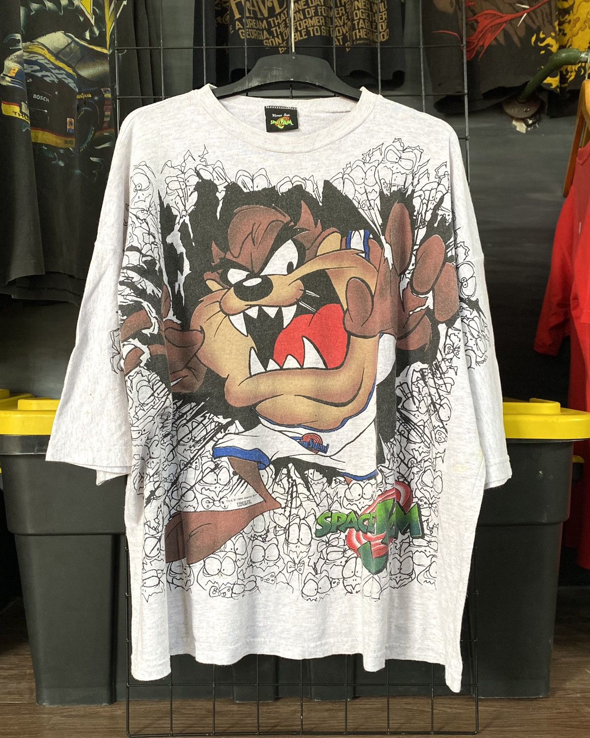 Vintage × Warner Bros T Shirt Tazmania Space Jam Movie 1996 Vintage Nba Jordan Vtg Size US XL / EU 56 / 4 - 1 Thumbnail