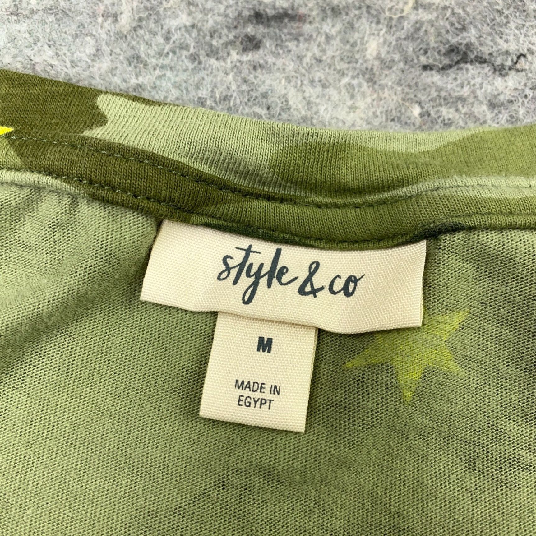 Style & Co STYLE & CO Shirt Womens Medium Green Camo V-Neck Cotton Short Sleeve T-Shirt Ladies Regular Fit Size M / US 6-8 / IT 42-44 - 3 Thumbnail