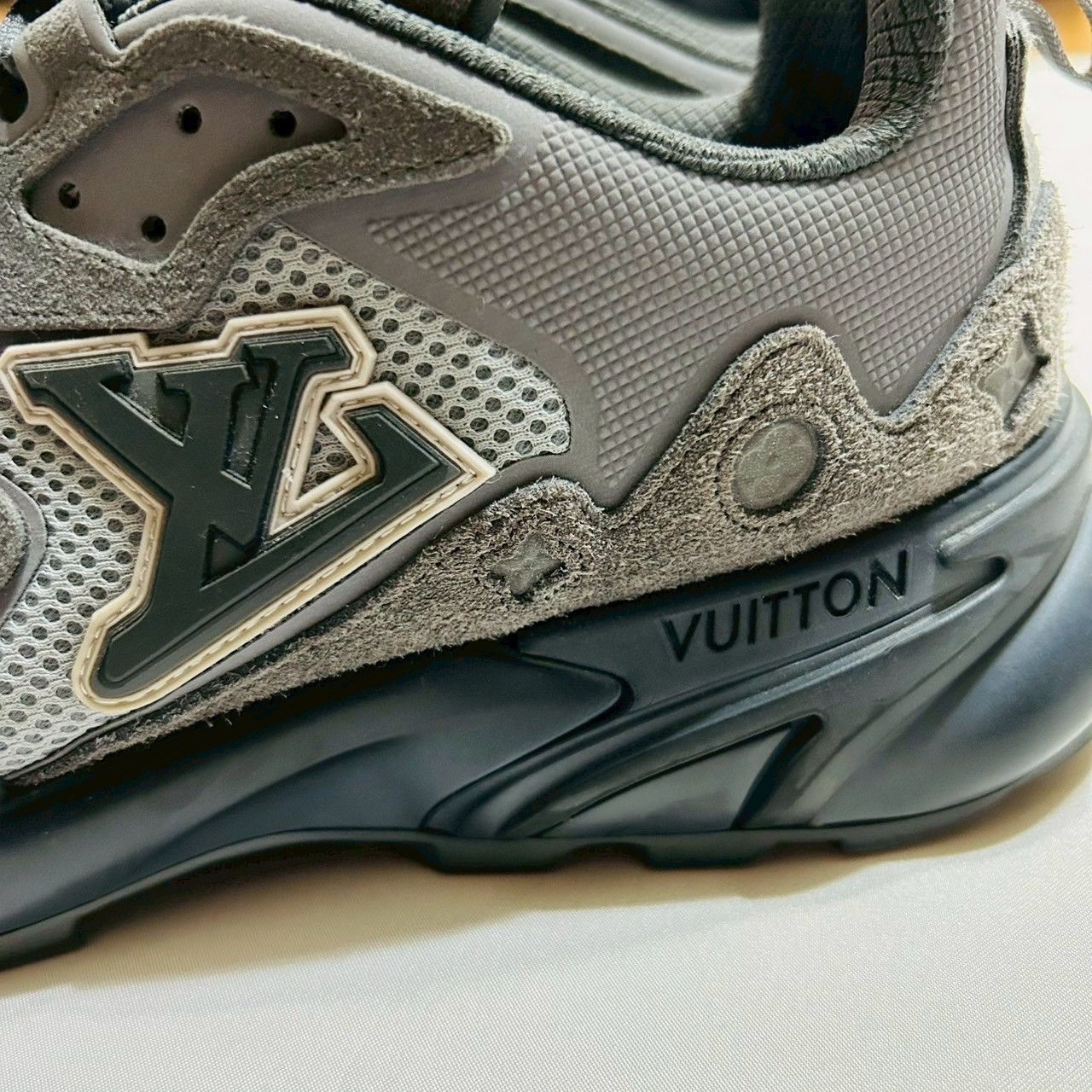 Louis Vuitton Louis Vuitton Runner Tactic Sneaker Size US 7.5 / EU 40-41 - 2 Thumbnail